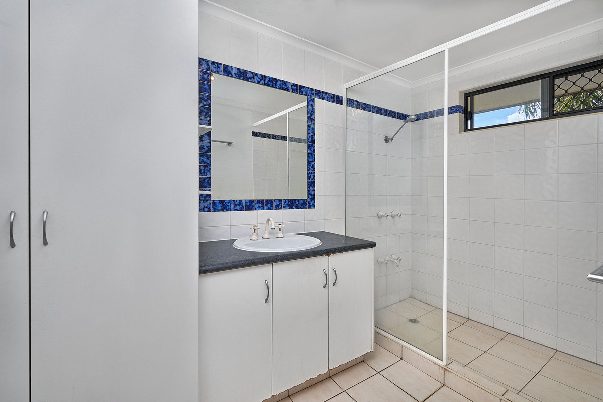 4 Tapini Close, Trinity Beach, QLD 4879 AUS