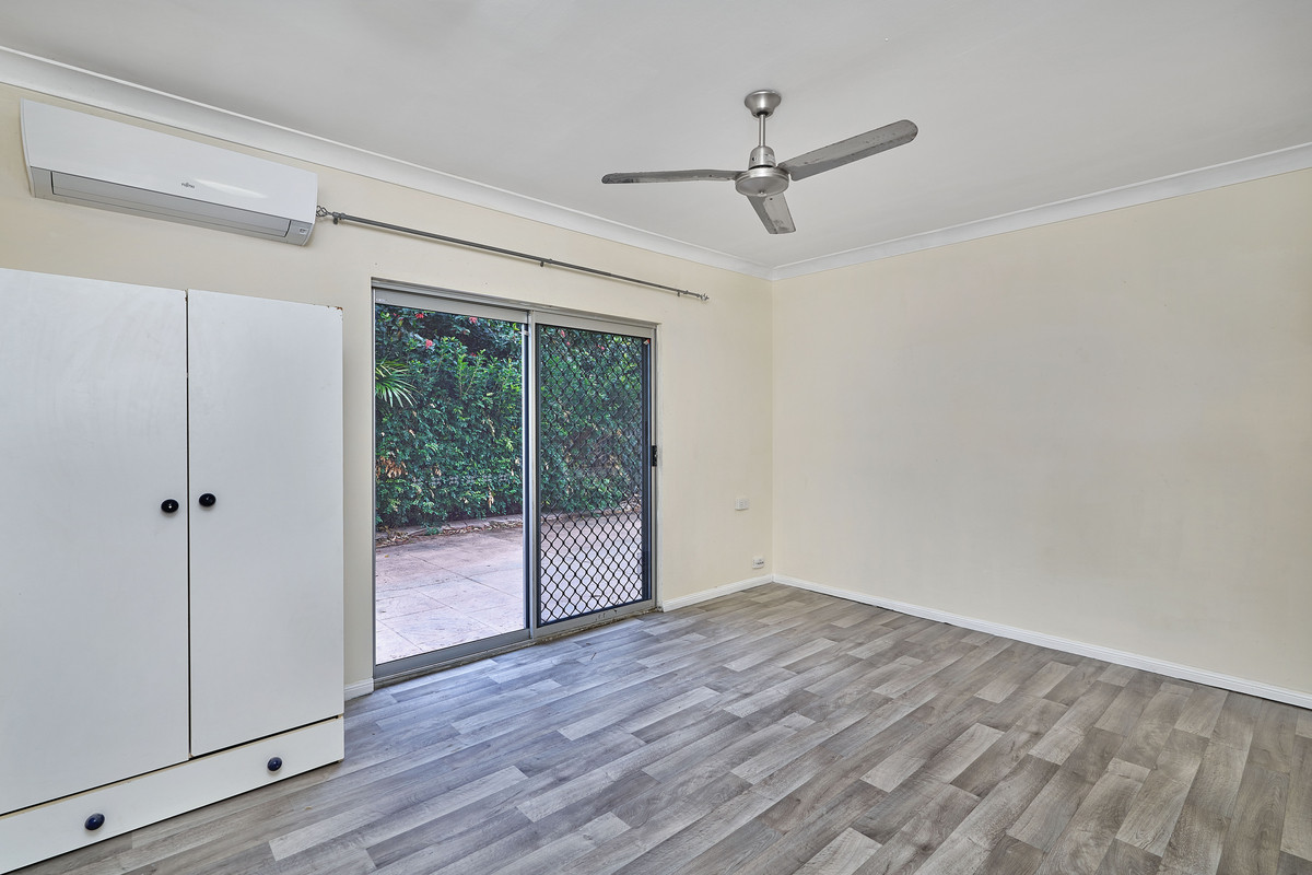 2/39 Arlington Esplanade, Clifton Beach, QLD 4879 AUS