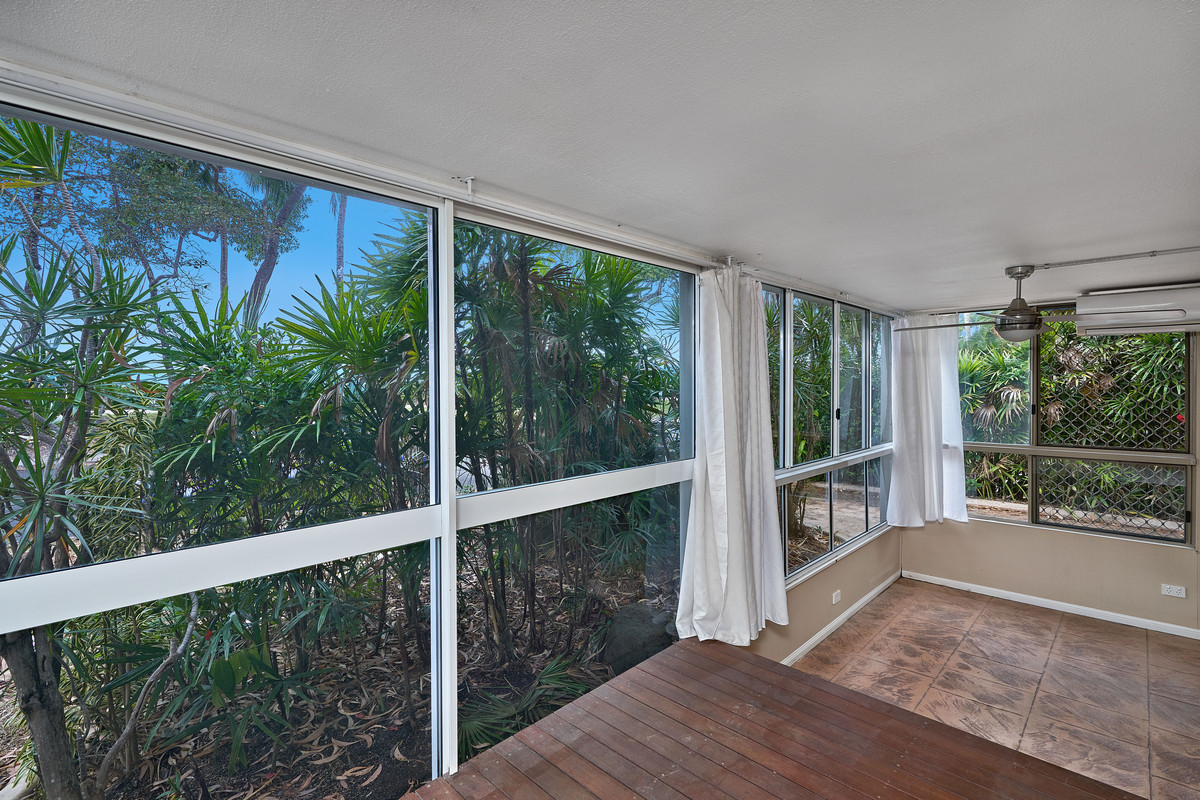 2/39 Arlington Esplanade, Clifton Beach, QLD 4879 AUS