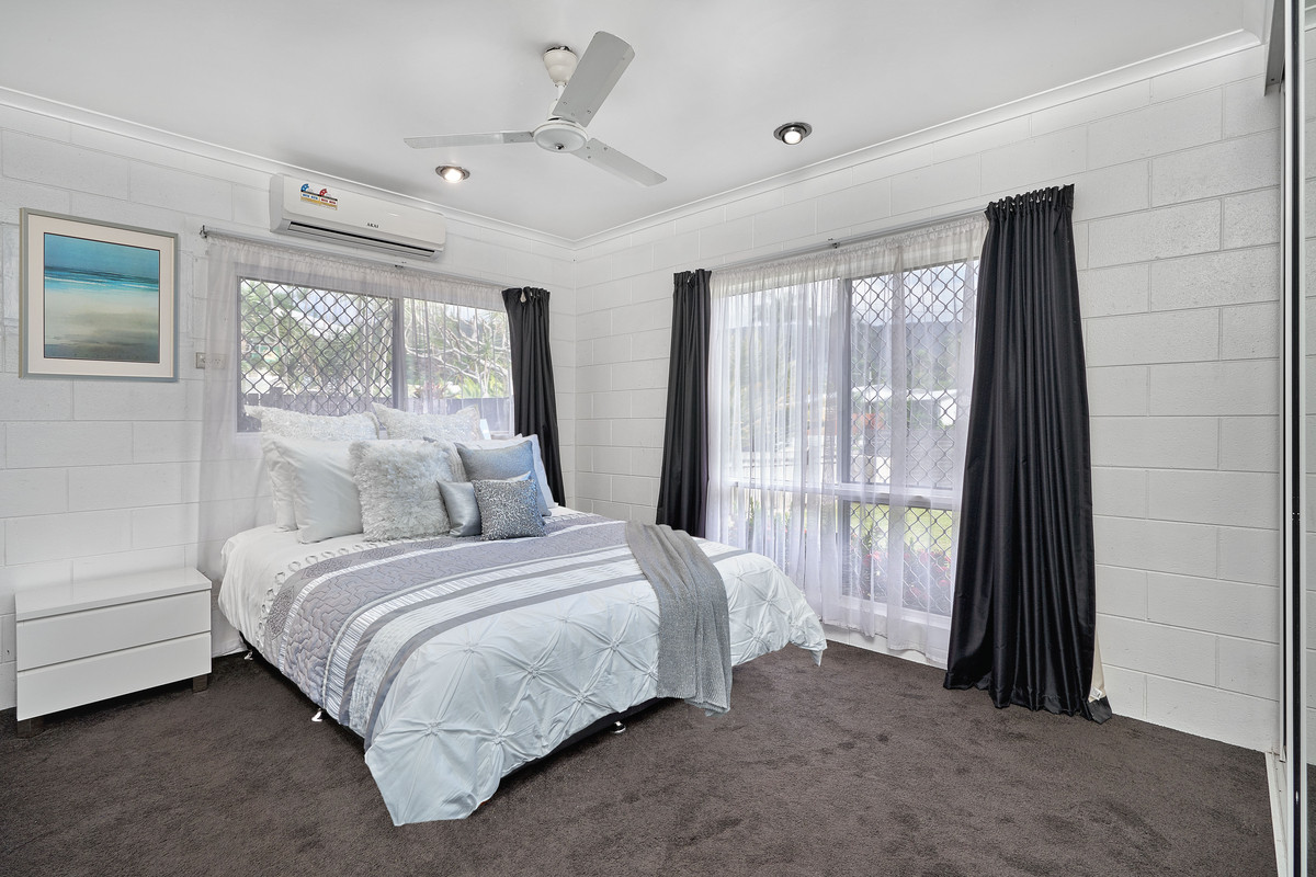 4 Coolangatta Close, KEWARRA BEACH, QLD 4879 AUS