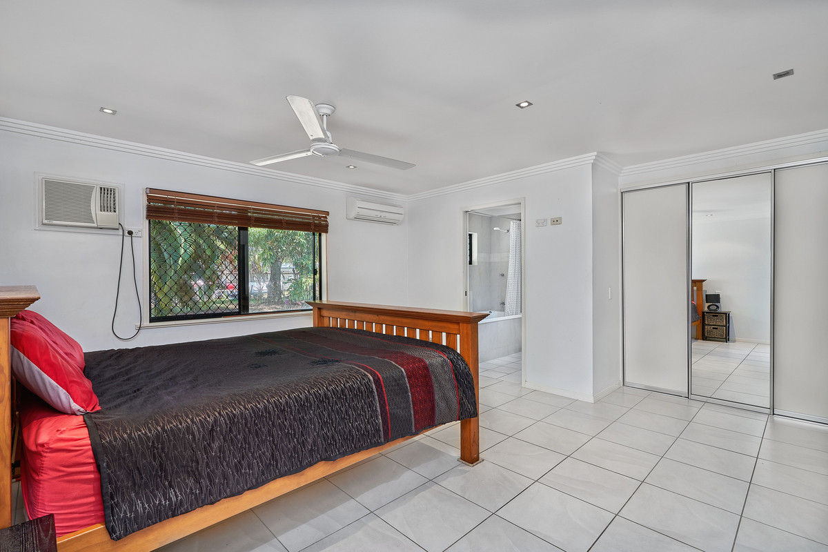 4 Tapini Close, Trinity Beach, QLD 4879 AUS