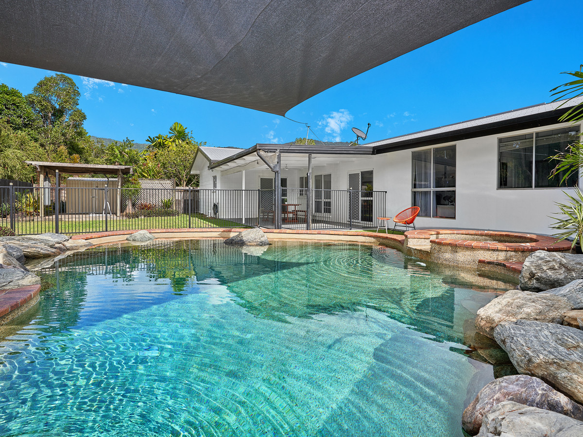 4 Coolangatta Close, KEWARRA BEACH, QLD 4879 AUS