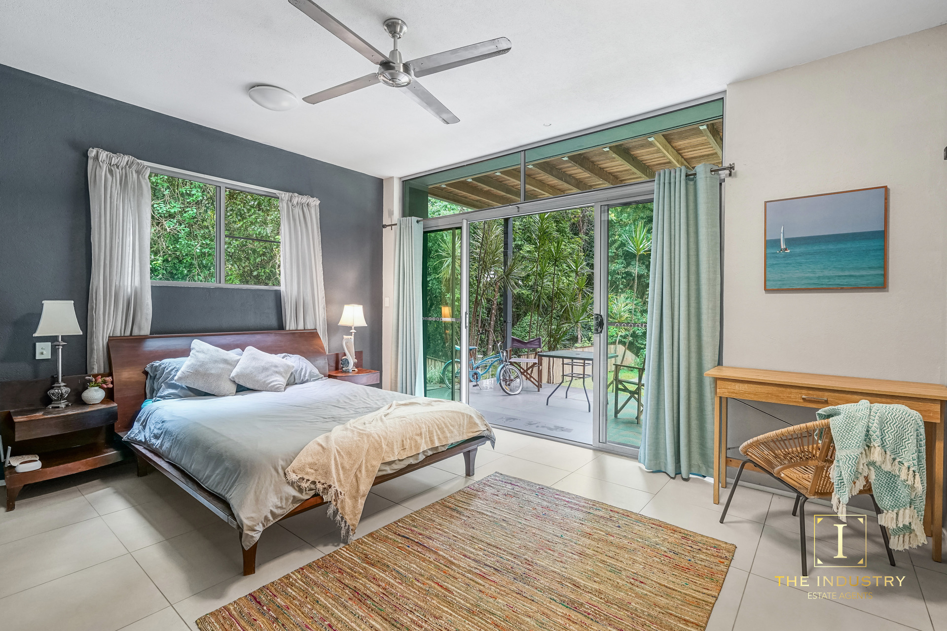 20-22 Foley Road, Palm Cove, QLD 4879 AUS