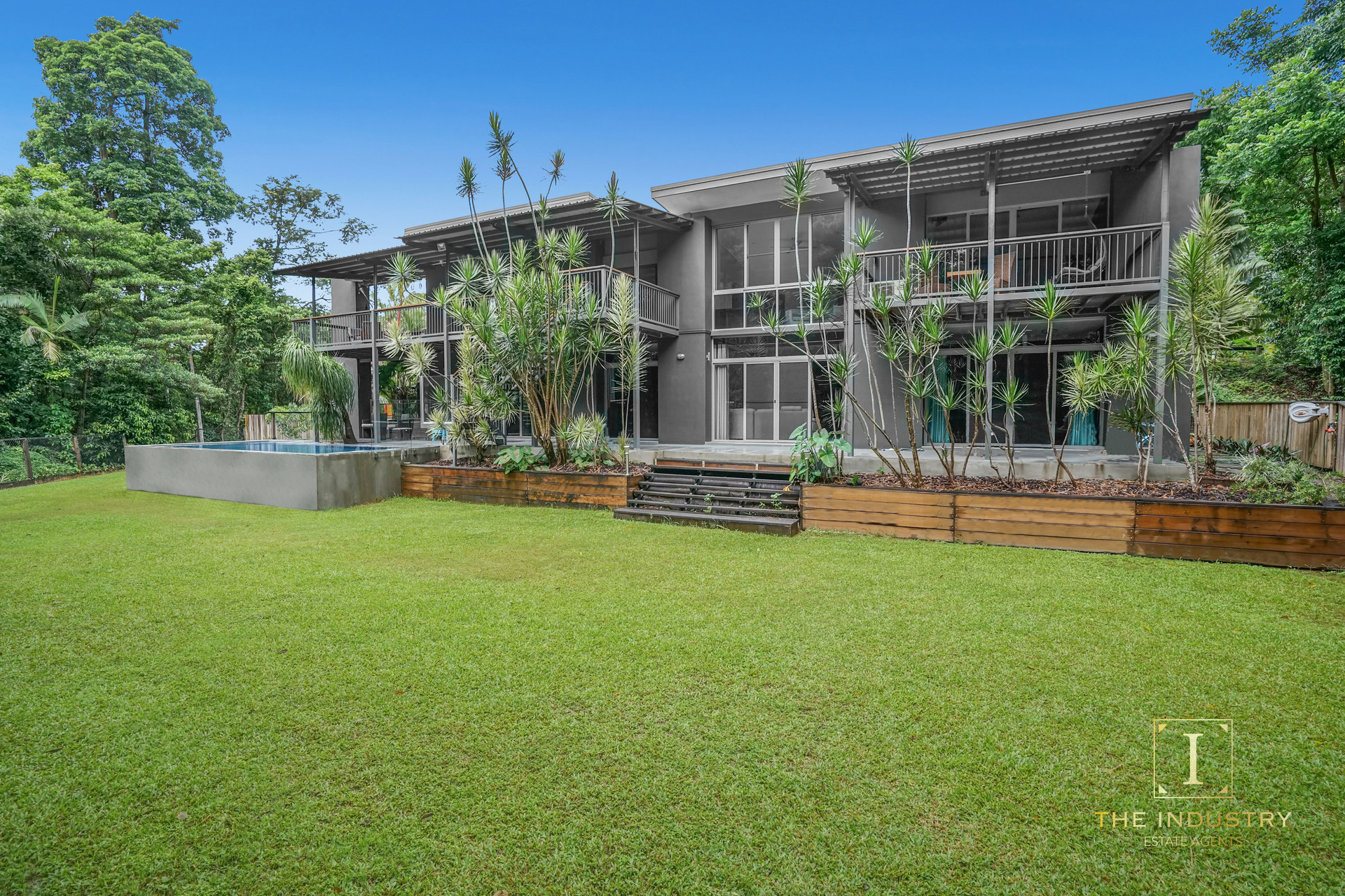 20-22 Foley Road, Palm Cove, QLD 4879 AUS