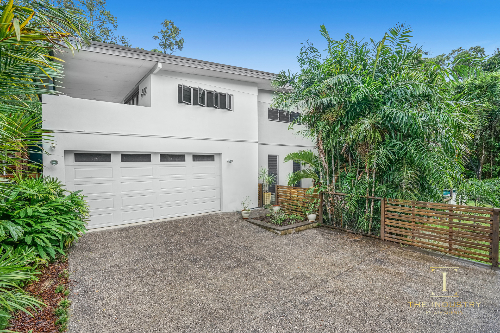 20-22 Foley Road, Palm Cove, QLD 4879 AUS