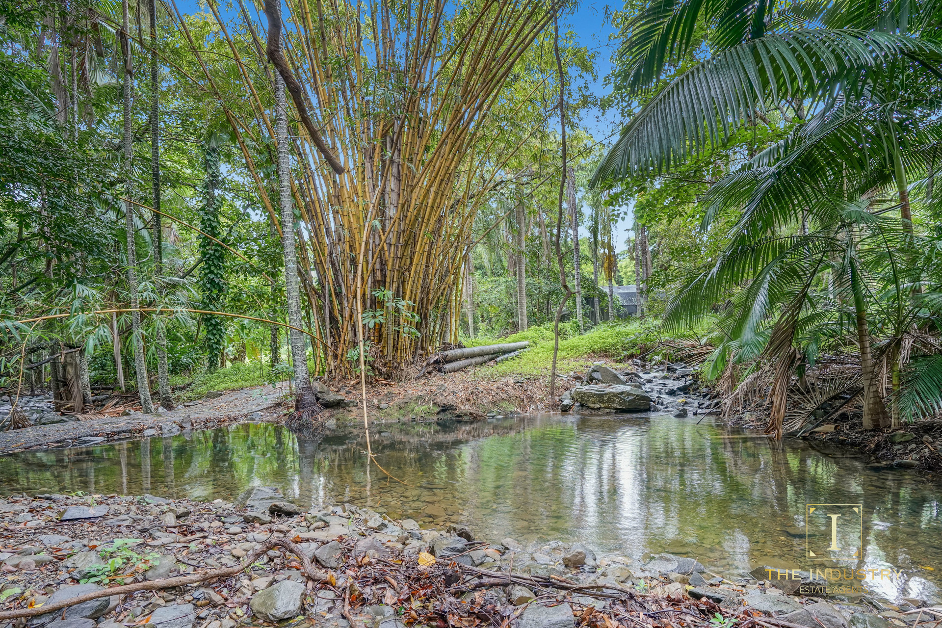 20-22 Foley Road, Palm Cove, QLD 4879 AUS