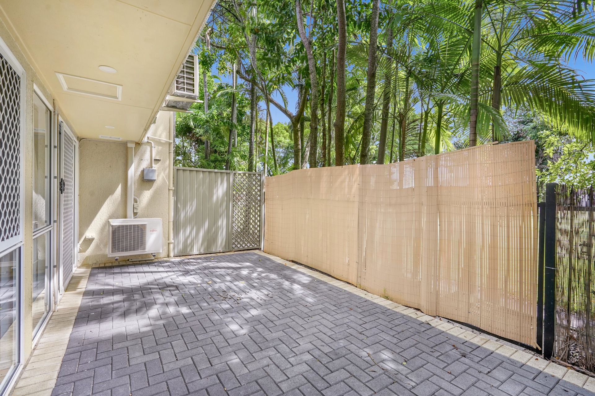 11/14 Charles Street, Cairns North, QLD 4870 AUS