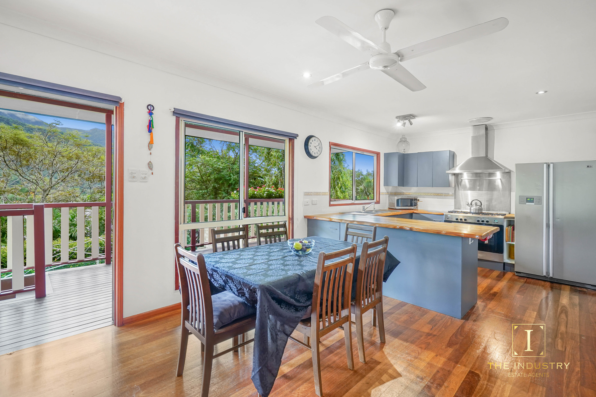 5 Orminston Close, Redlynch, QLD 4870 AUS