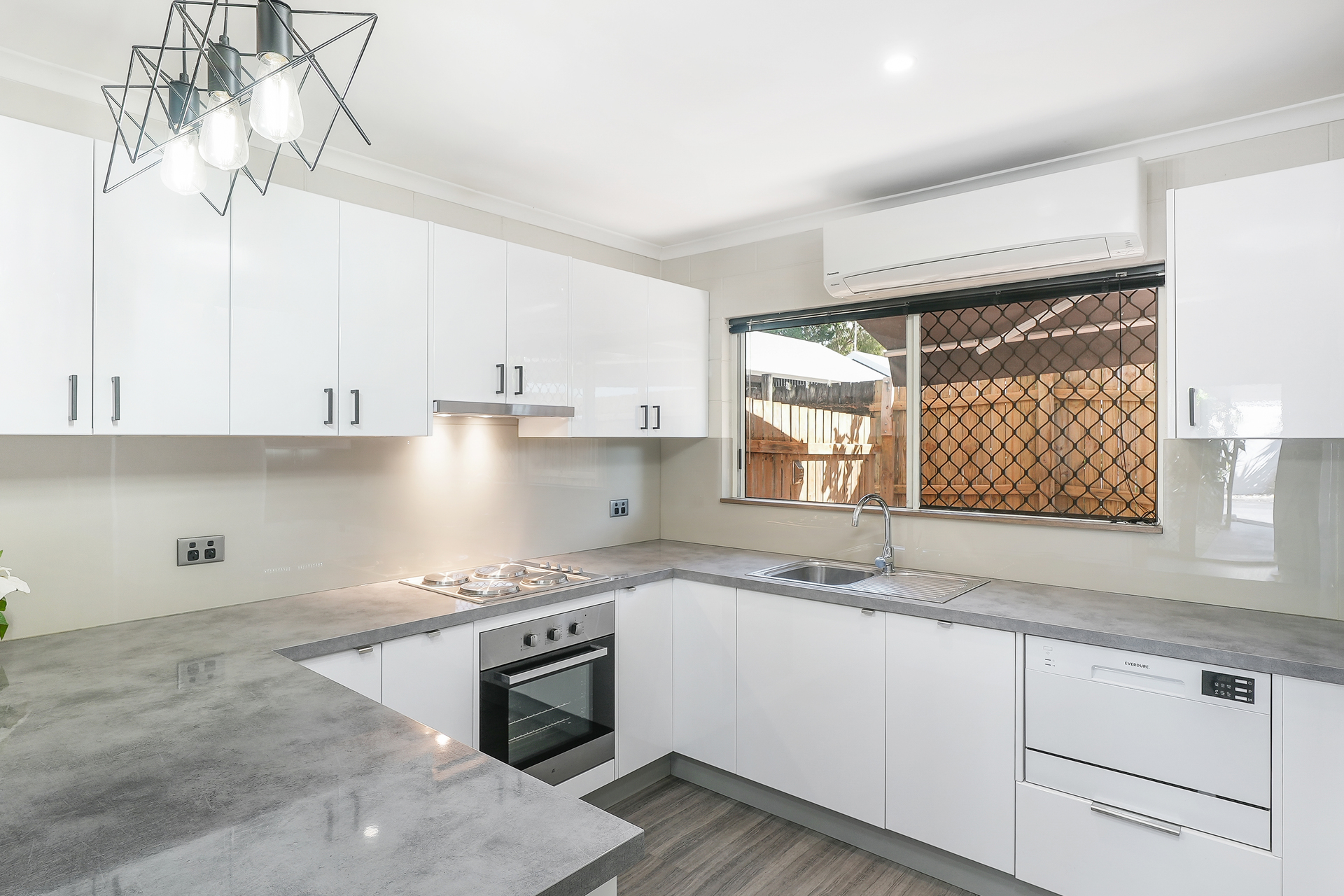 6/501-503 Varley Street, Yorkeys Knob, QLD 4878 AUS