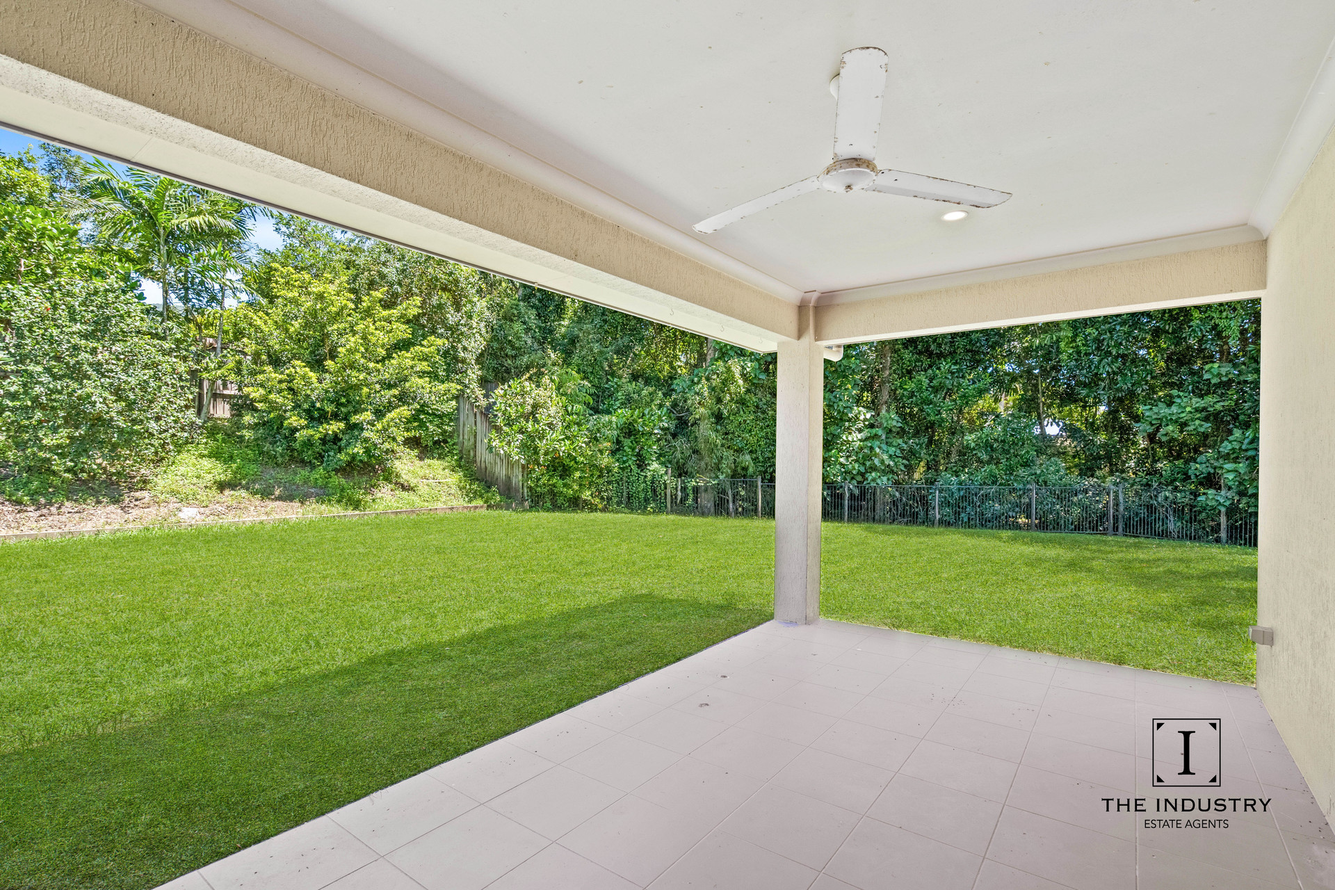 12 Petrie Close, Kewarra Beach, QLD 4879 AUS