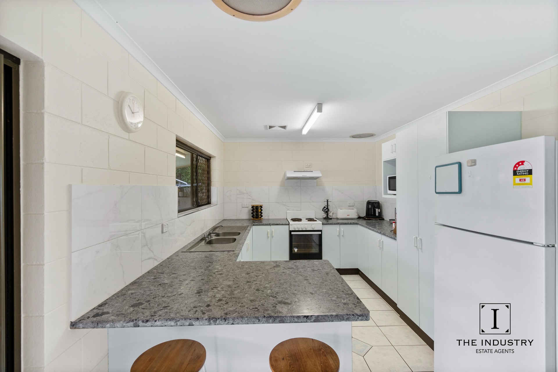 2 Atlas Close, Smithfield, QLD 4878 AUS