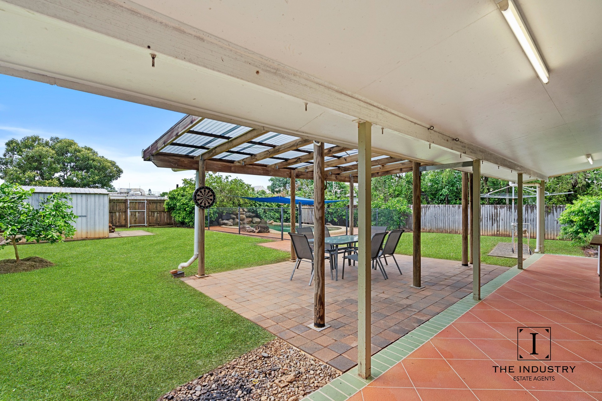 2 Atlas Close, Smithfield, QLD 4878 AUS