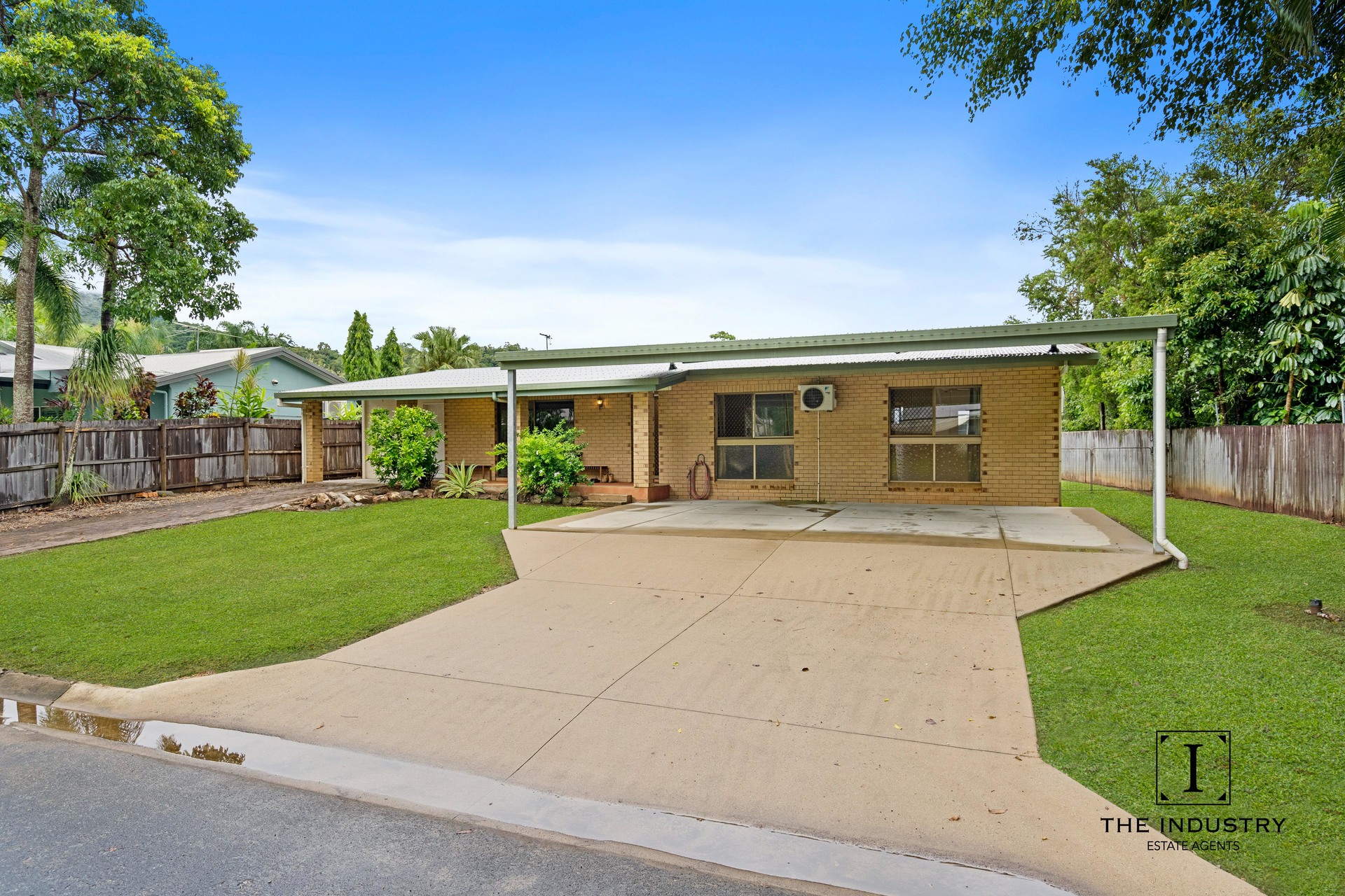 2 Atlas Close, Smithfield, QLD 4878 AUS