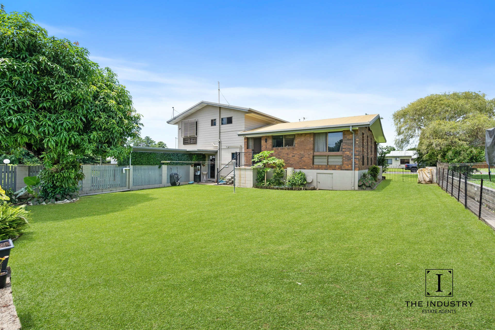 6 Marian Close, Smithfield, QLD 4878 AUS