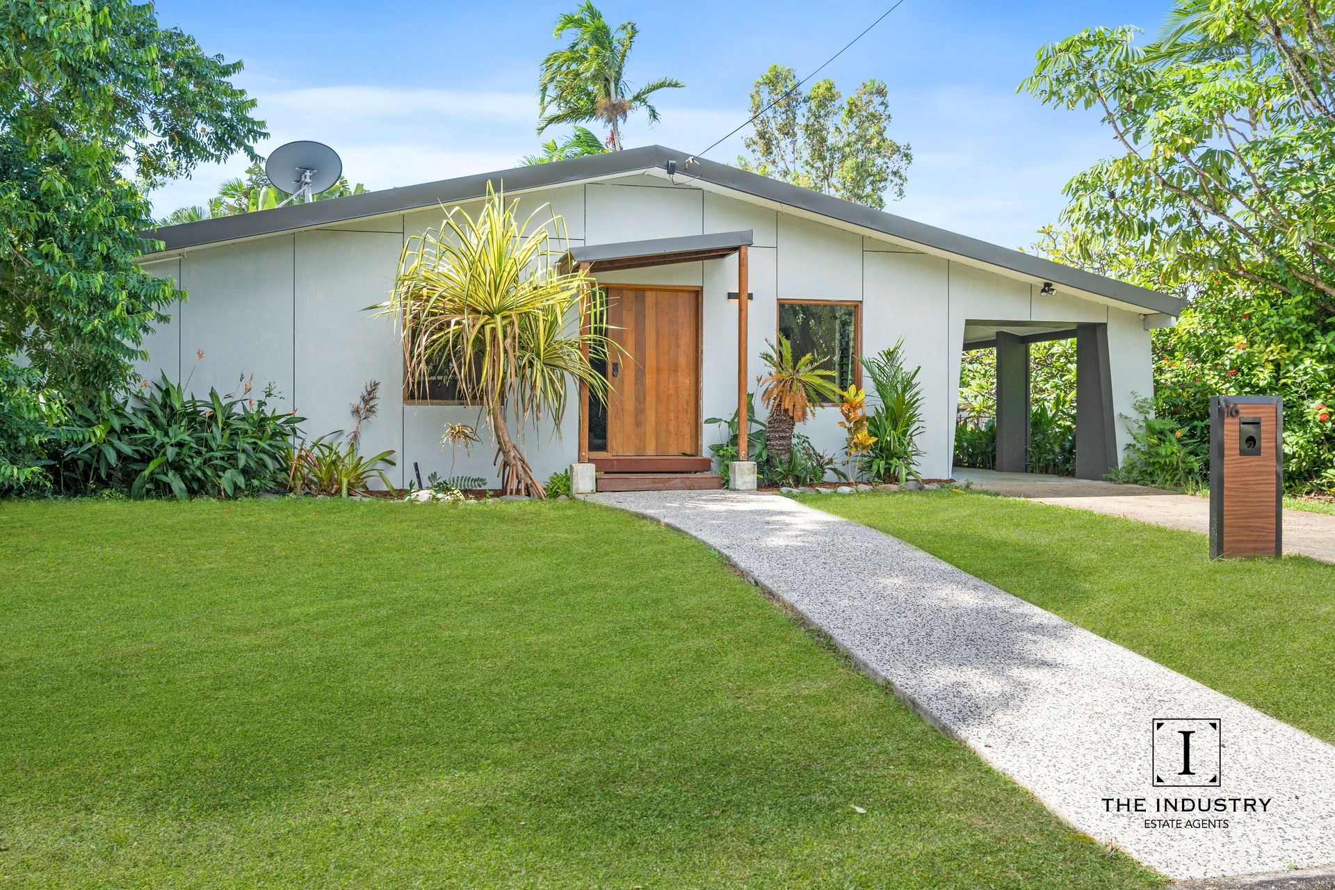 16 Cayley Street, Trinity Beach, QLD 4879 AUS