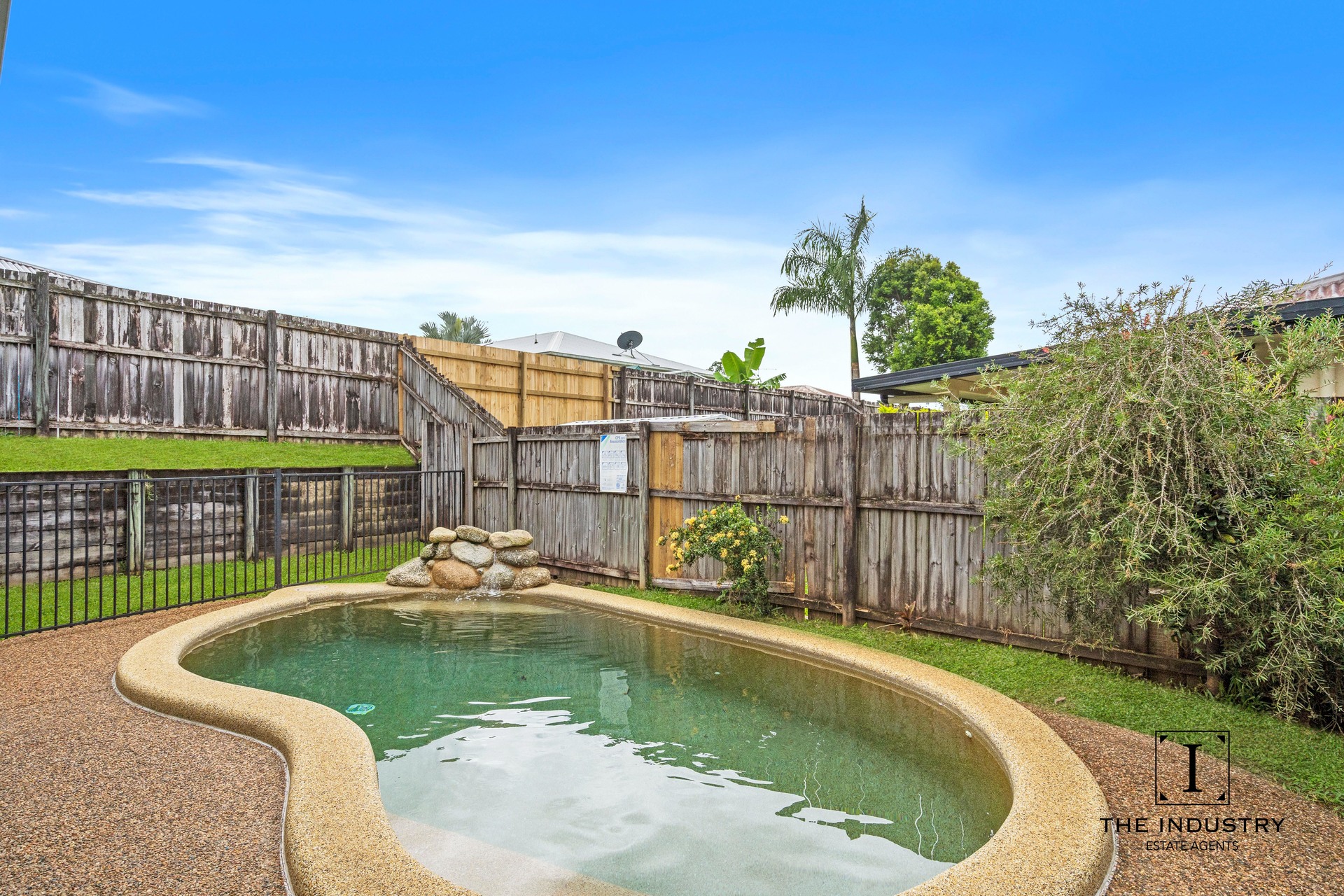 11 Finniss Crescent, Bentley Park, QLD 4869 AUS