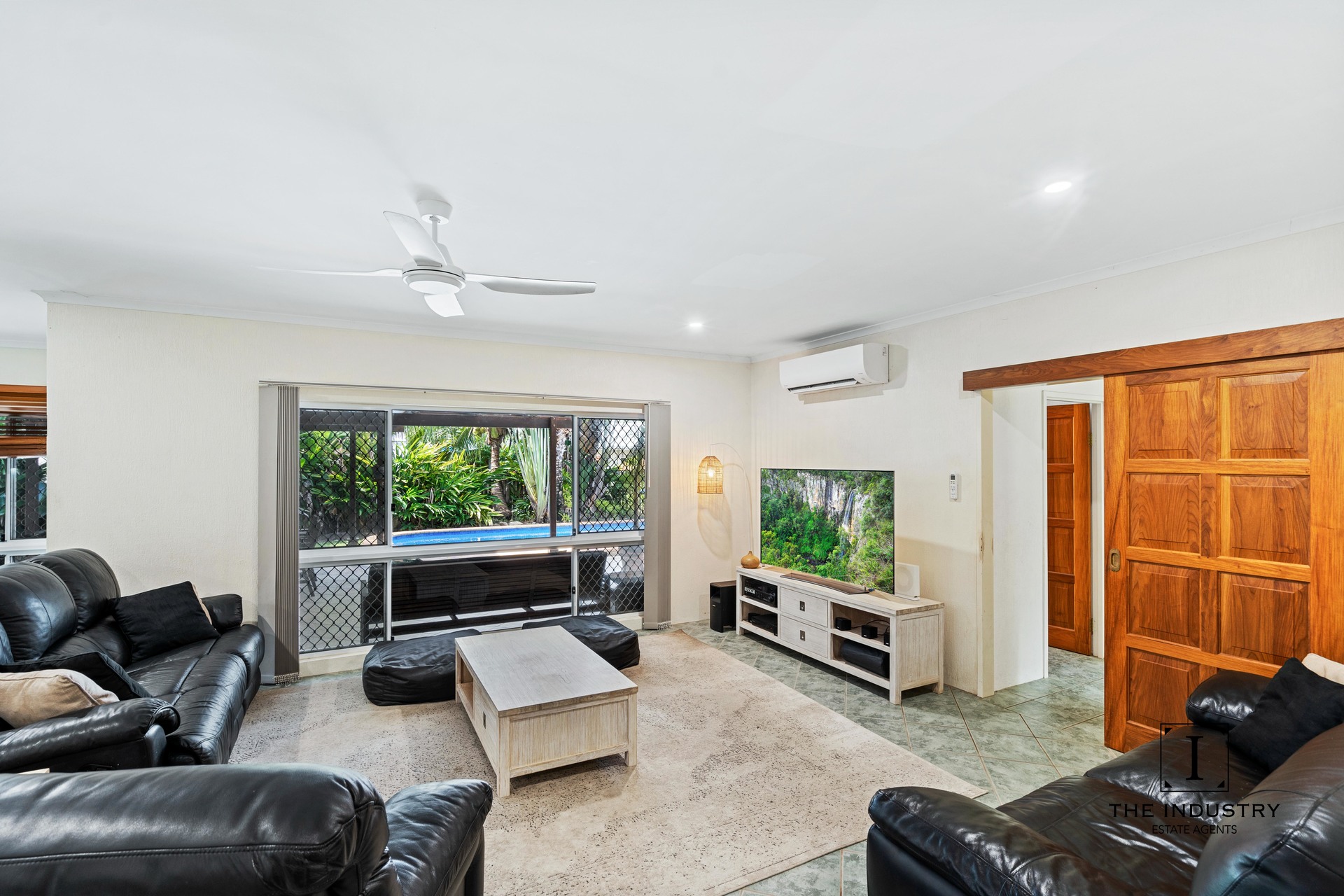 10 Hope Street, Clifton Beach, QLD 4879 AUS