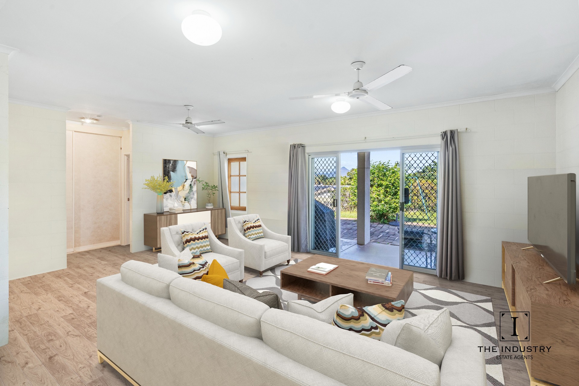 8 Hogan Court, White Rock, QLD 4868 AUS