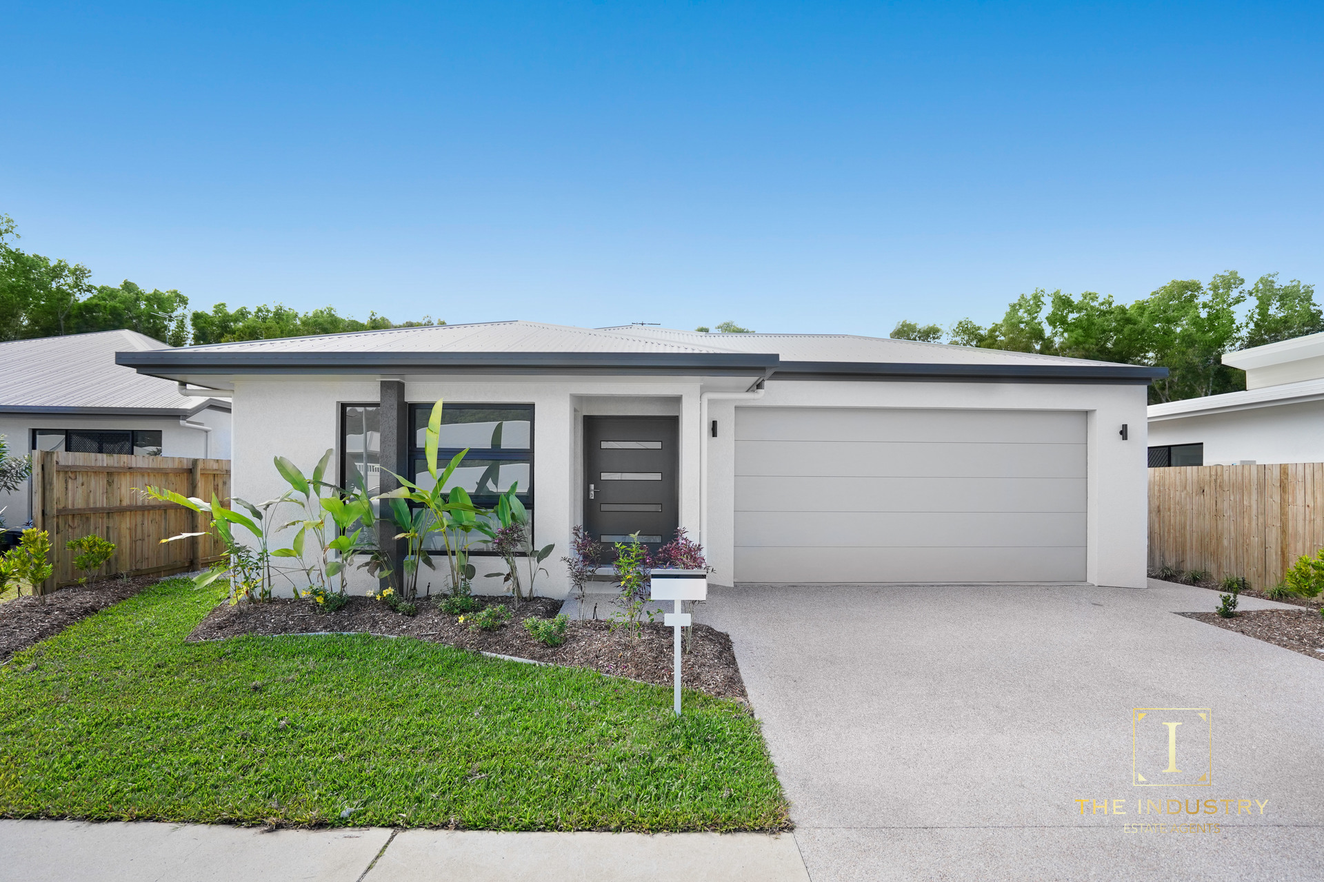 14 Cloverdale Link, Trinity Beach, QLD 4879 AUS