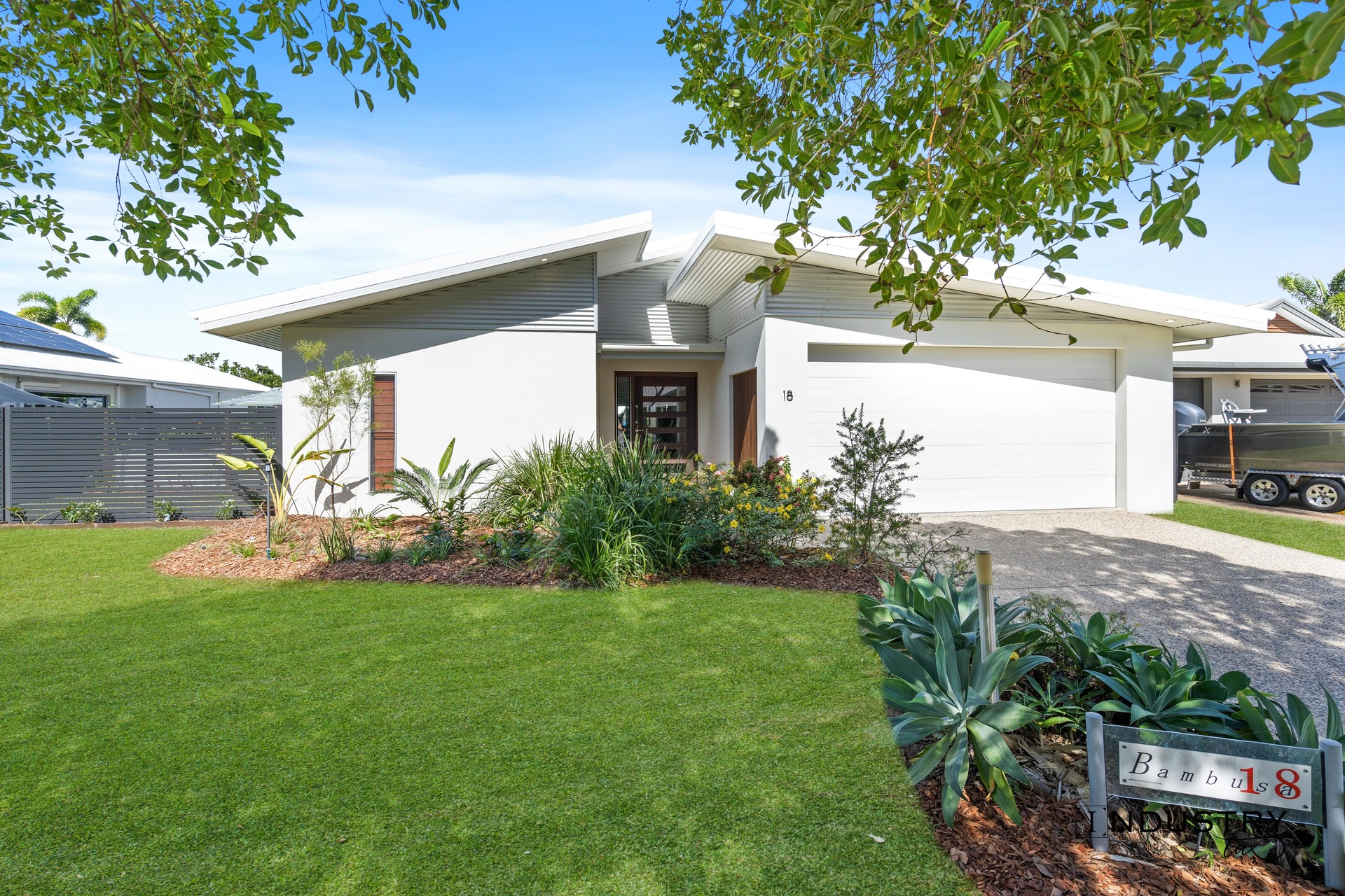 18 Lagoon Drive, Trinity Beach, QLD 4879 AUS