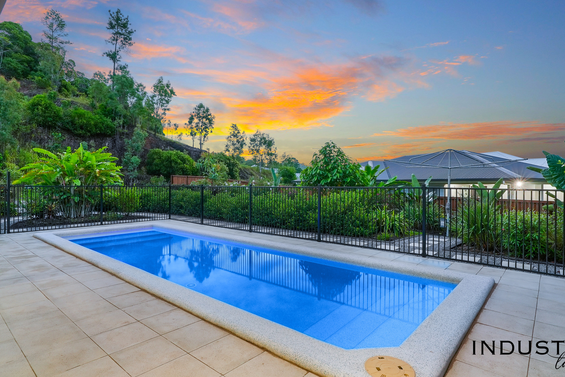 13 Pfeiffer Place, Smithfield, QLD 4878 AUS