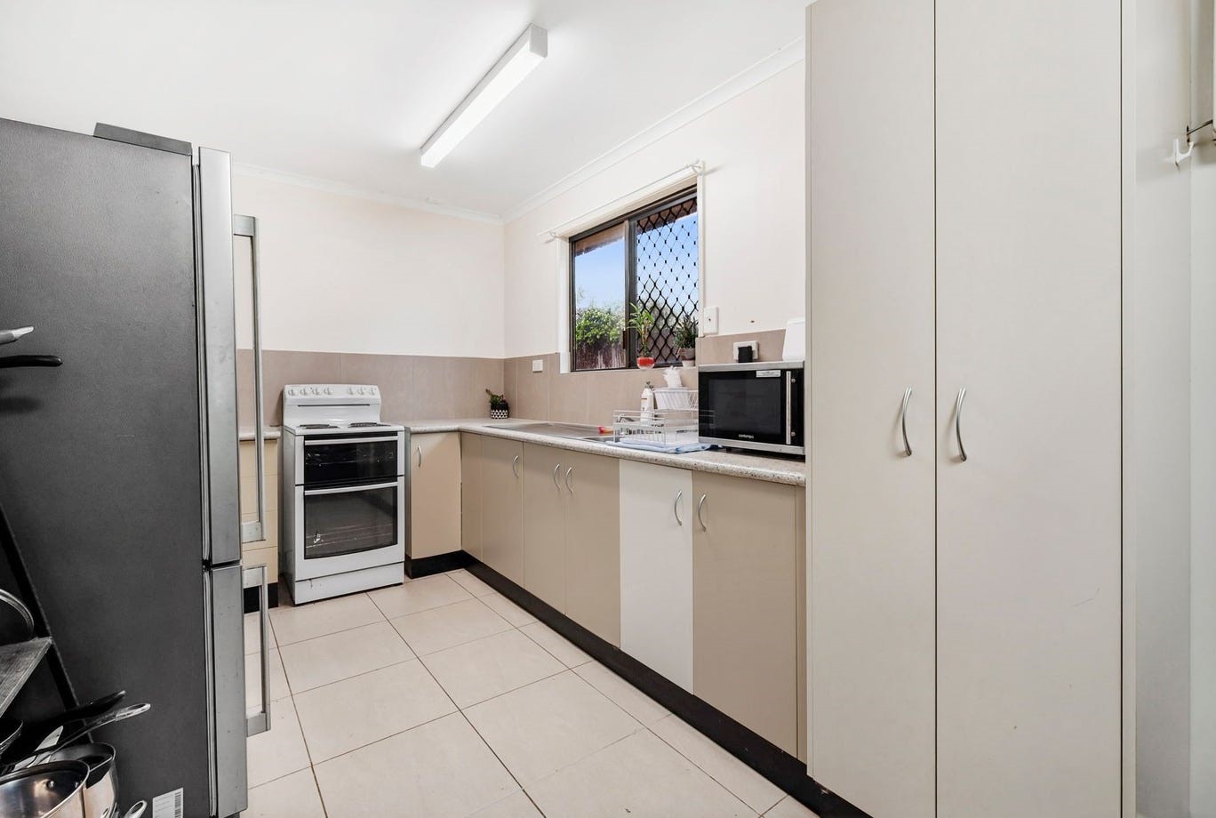 6 Goldwyn Close, White Rock, QLD 4868 AUS