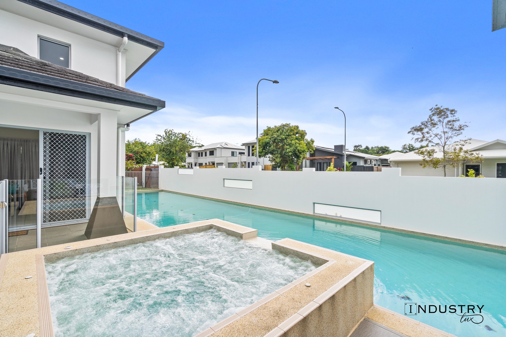 2 Bushlark Place, Smithfield, QLD 4878 AUS