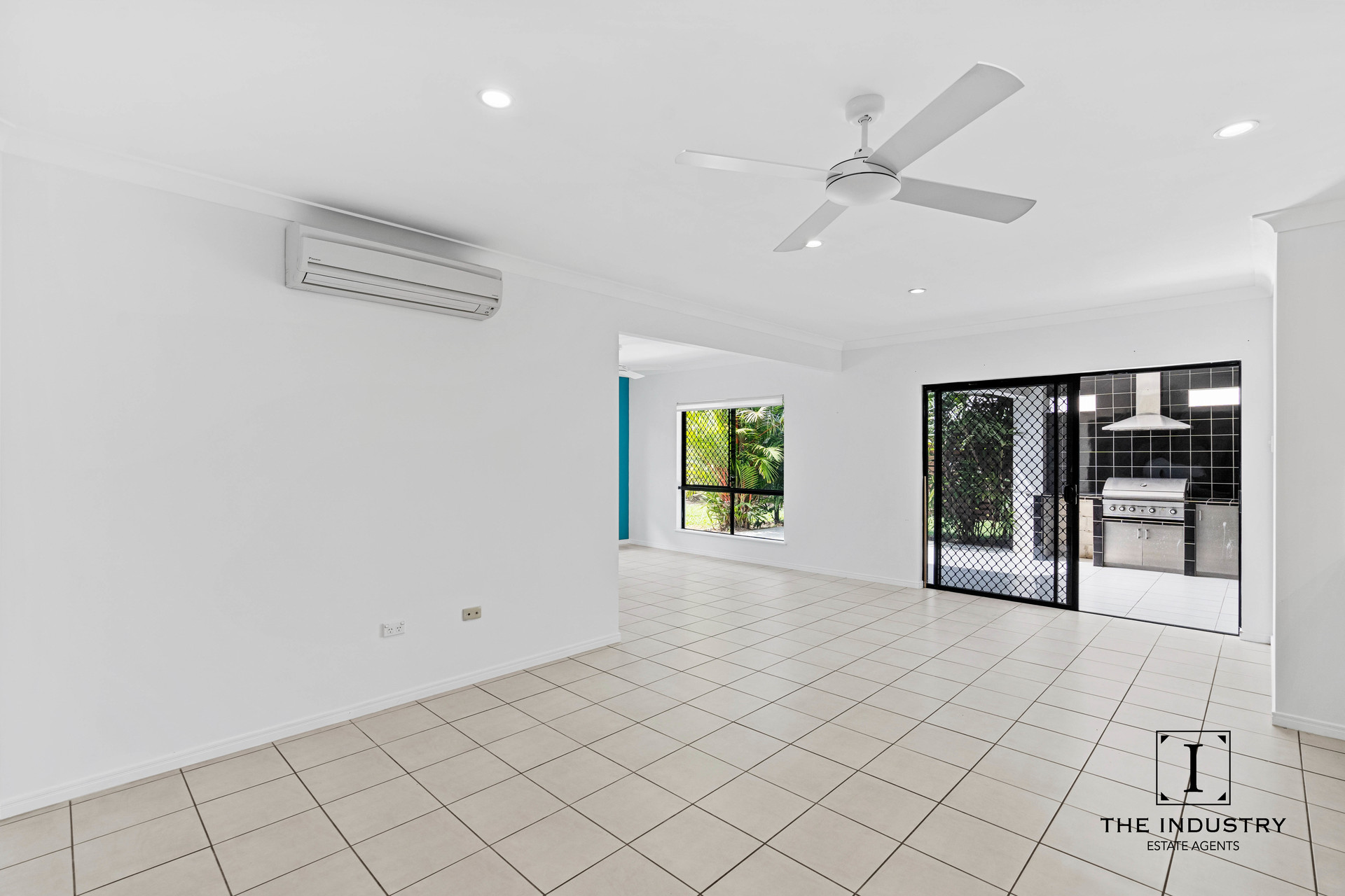 92 Roberts Drive, Trinity Beach, QLD 4879 AUS