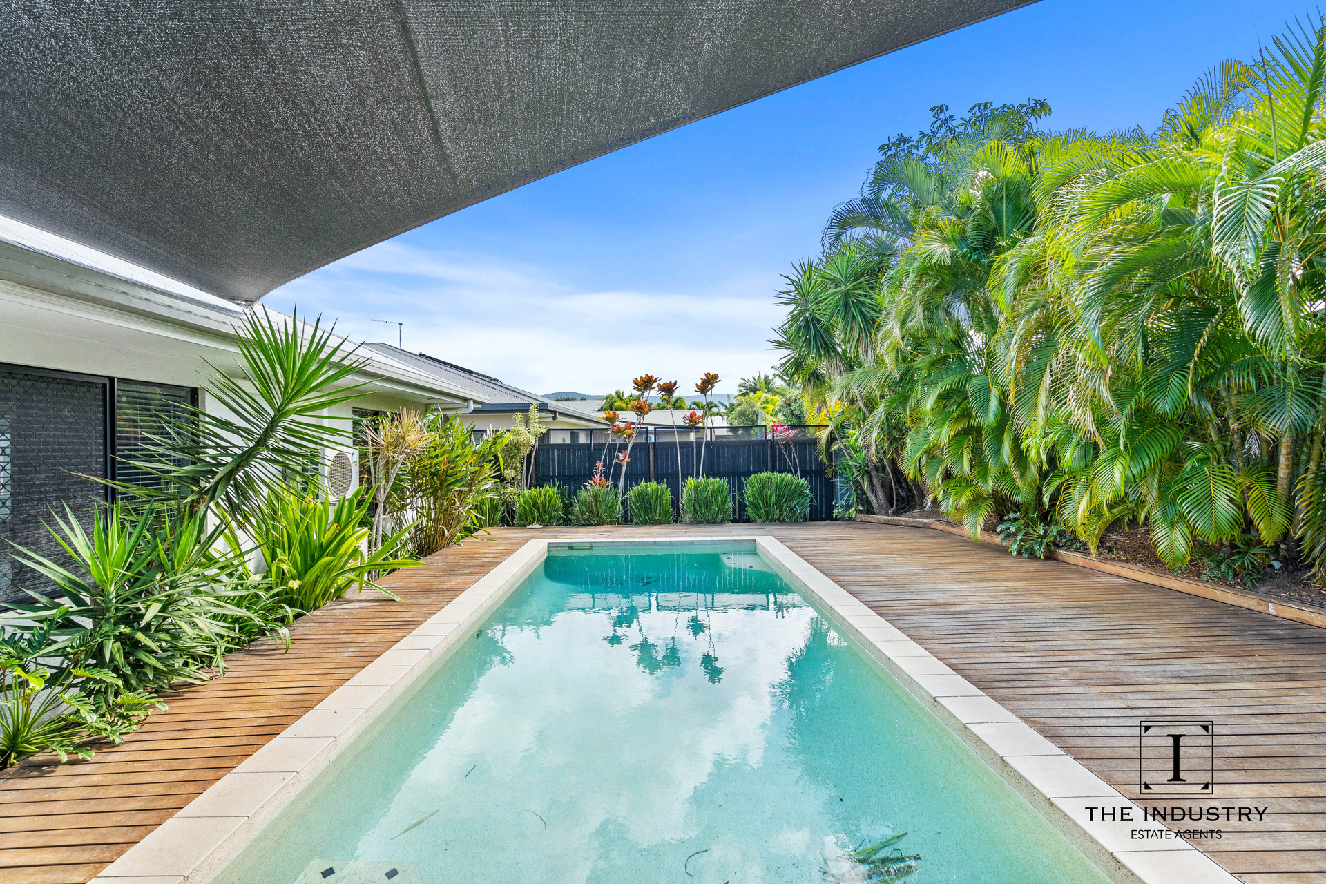 92 Roberts Drive, Trinity Beach, QLD 4879 AUS