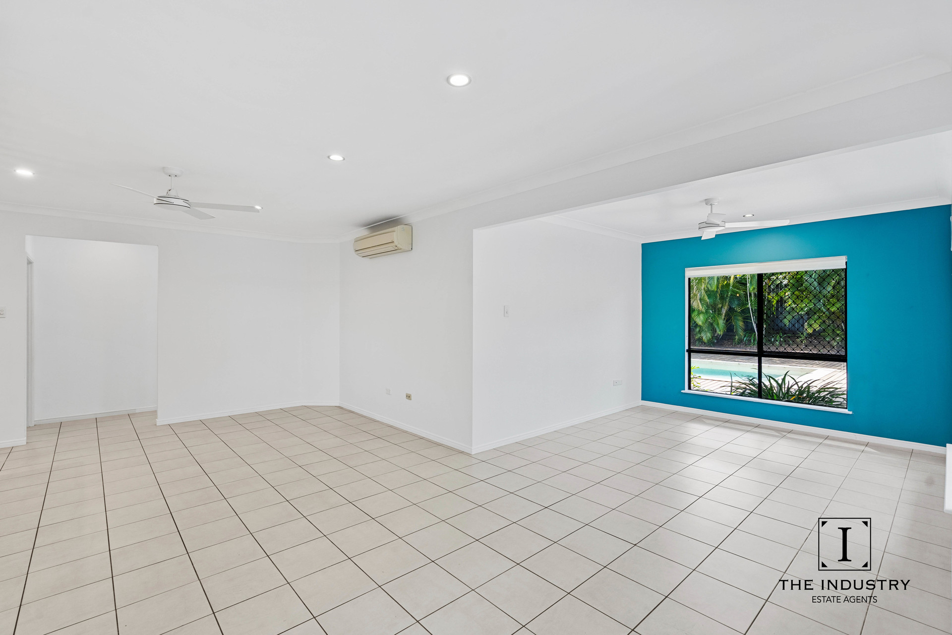 92 Roberts Drive, Trinity Beach, QLD 4879 AUS