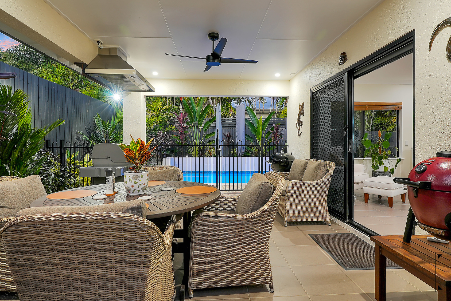 31 Bowline Place, Trinity Beach, QLD 4879 AUS