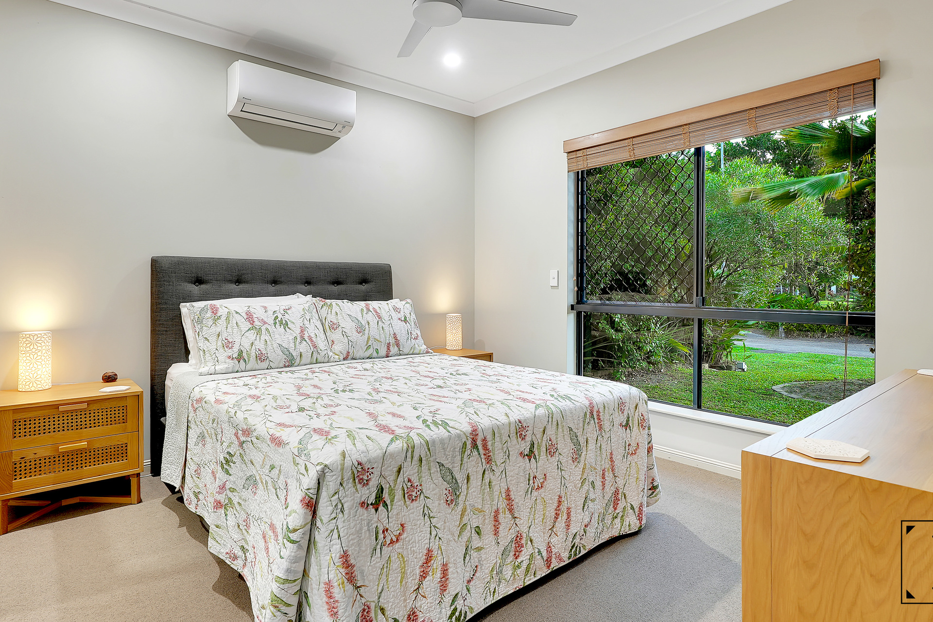 31 Bowline Place, Trinity Beach, QLD 4879 AUS