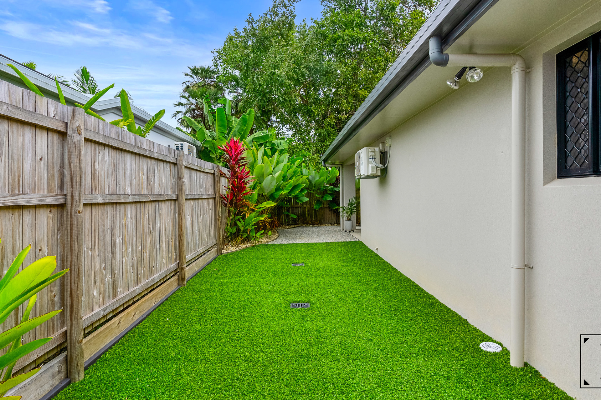 35 Conical Close, Trinity Beach, QLD 4879 AUS