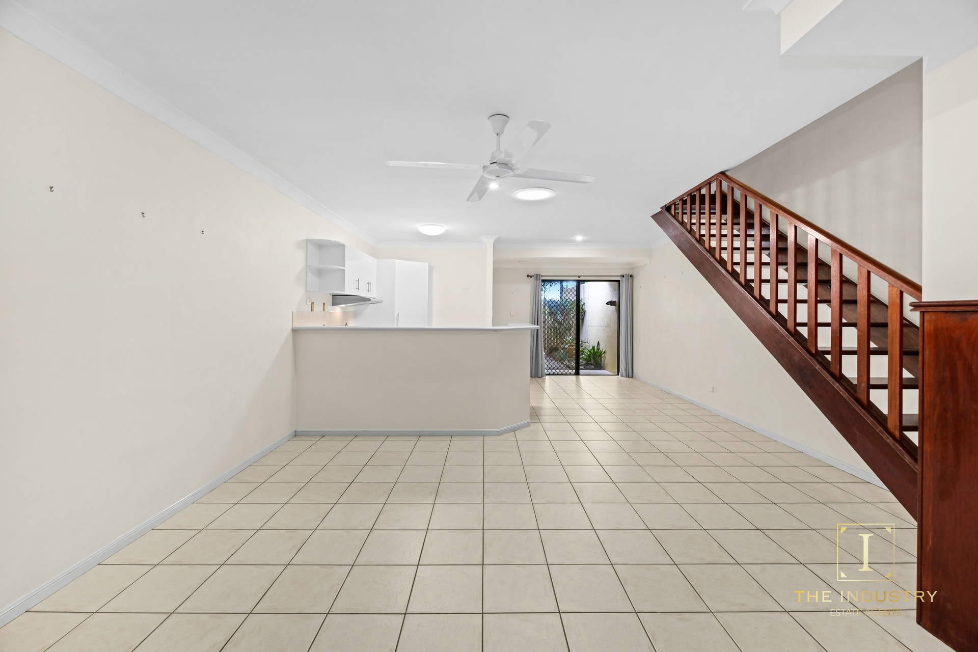 10/11-19 Stratford Parade, Stratford, QLD 4870 AUS