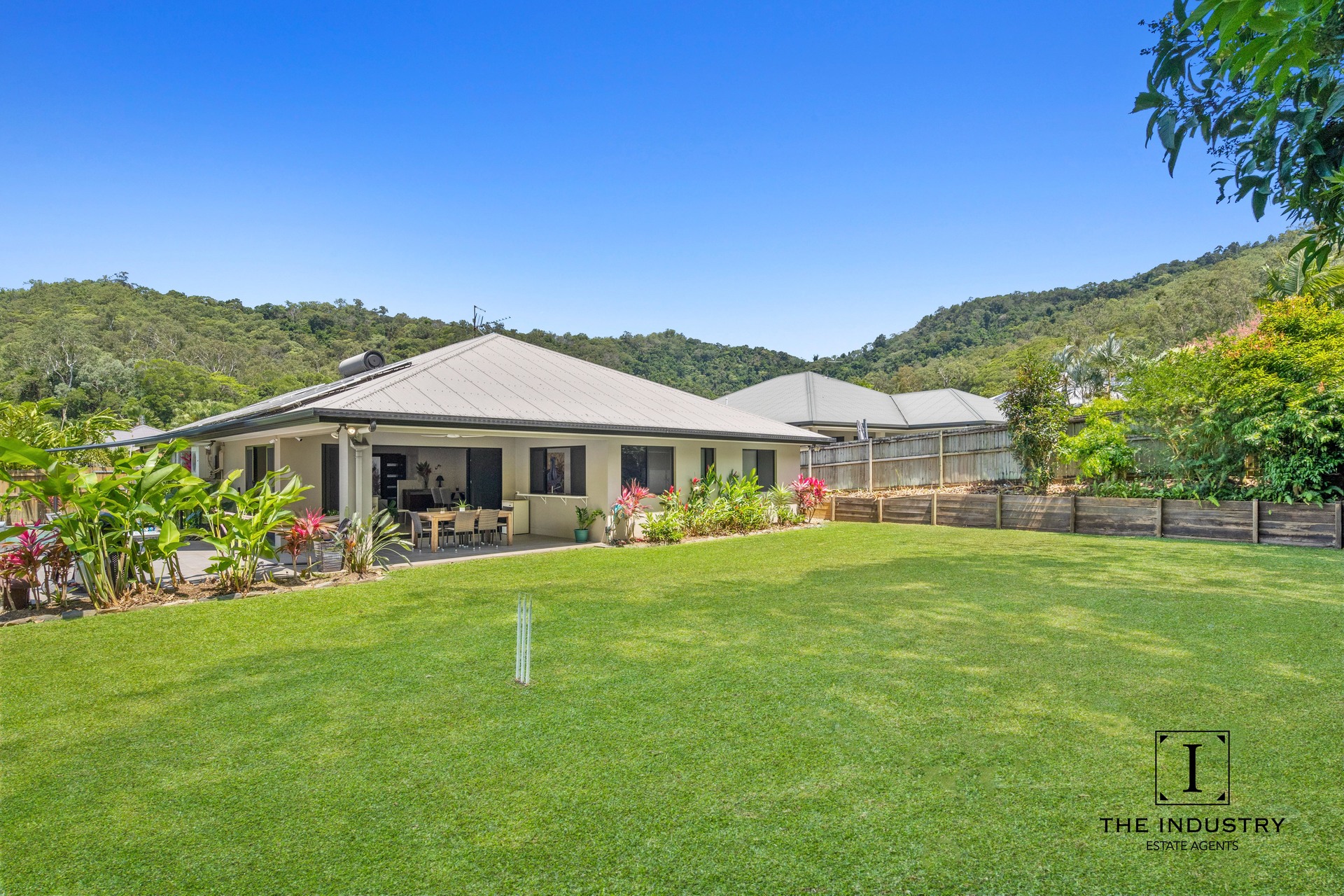 10 Weld Crescent, Smithfield, QLD 4878 AUS