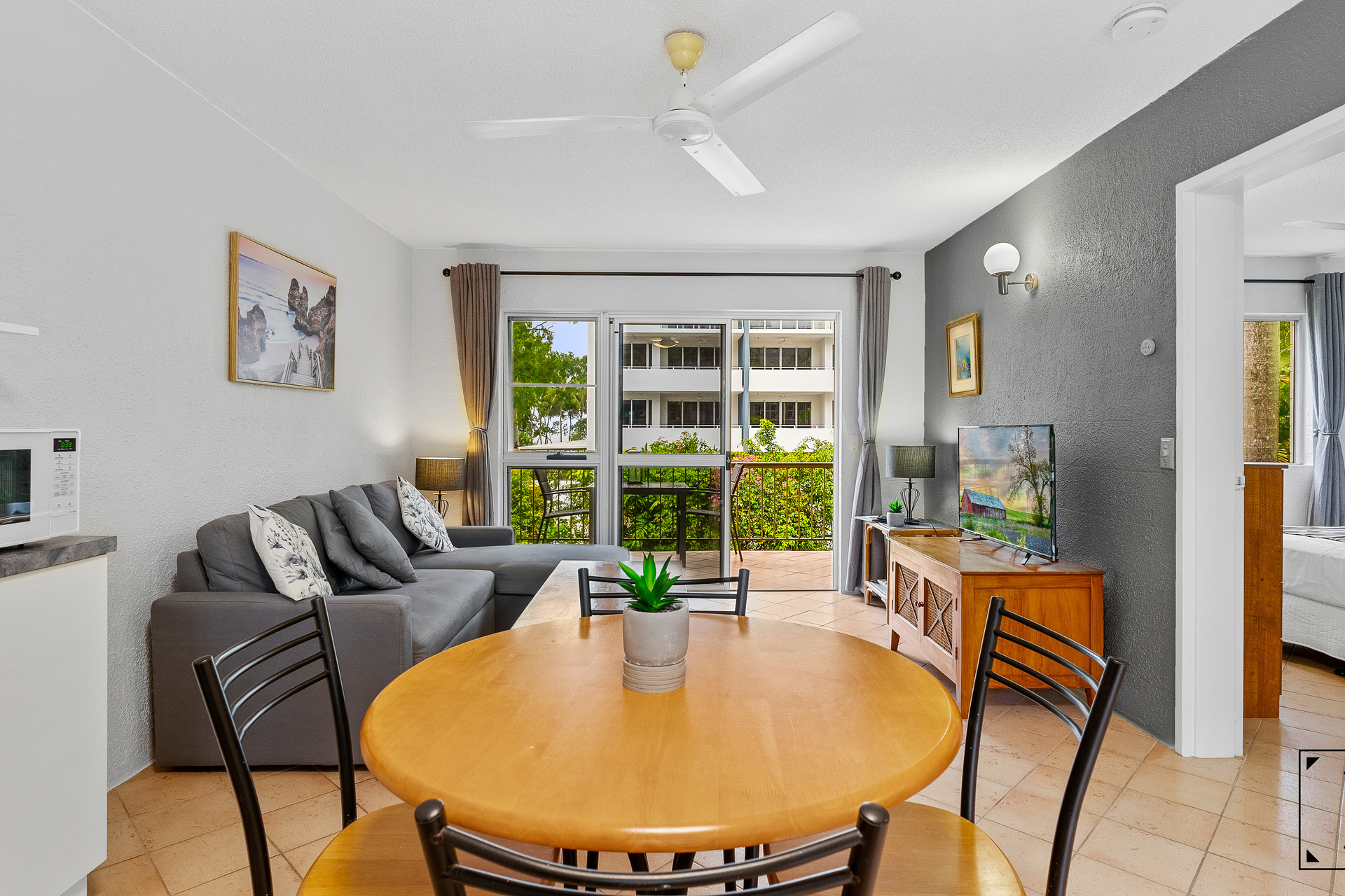 9/81-87 Guide Street, Clifton Beach, QLD 4879 AUS