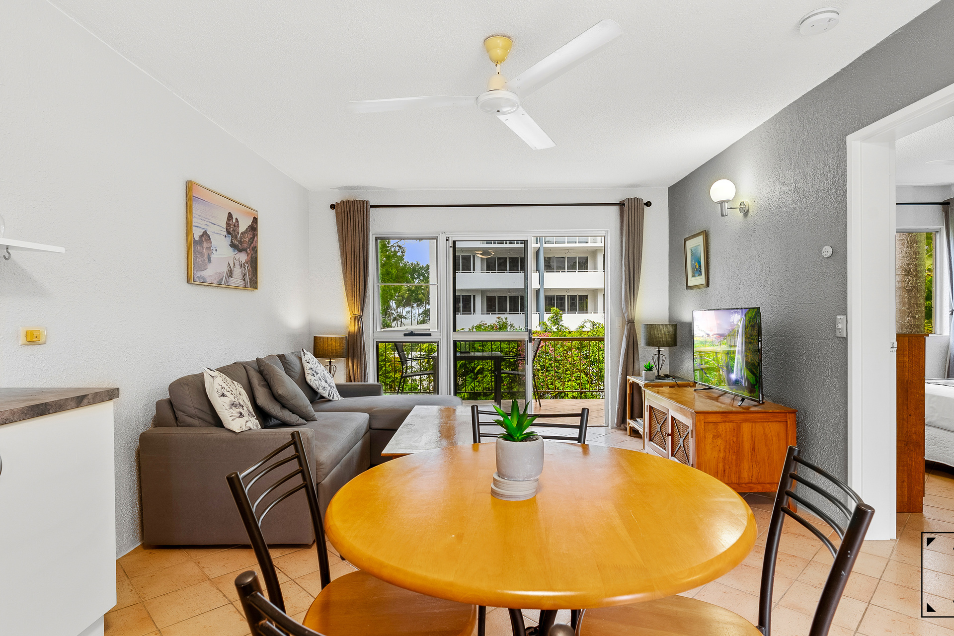 9/81-87 Guide Street, Clifton Beach, QLD 4879 AUS