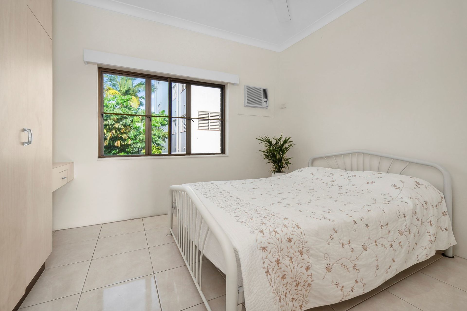 6/271 Esplanade, Cairns North, QLD 4870 AUS