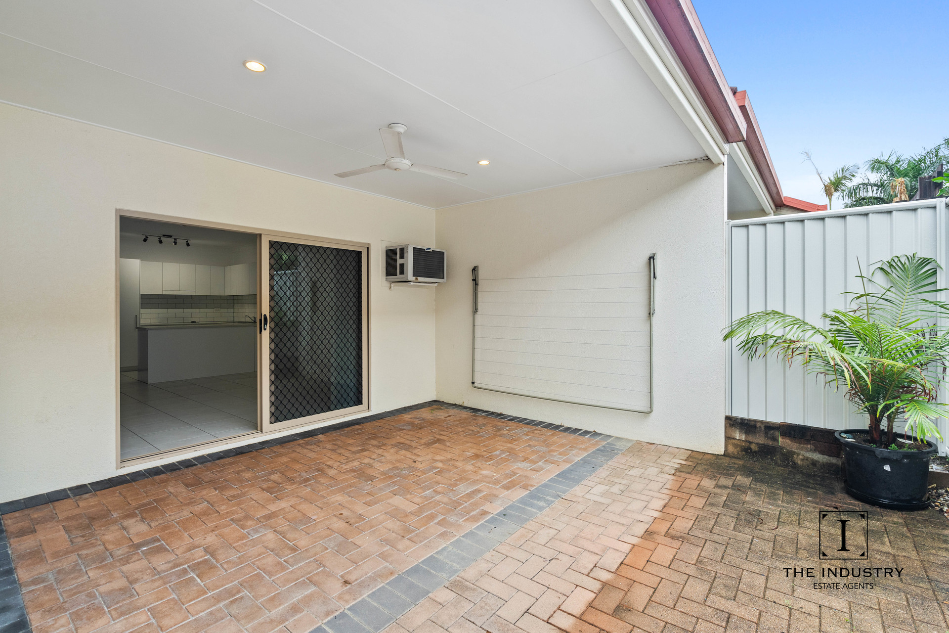 11/5-7 Oyster Court, Trinity Beach, QLD 4879 AUS