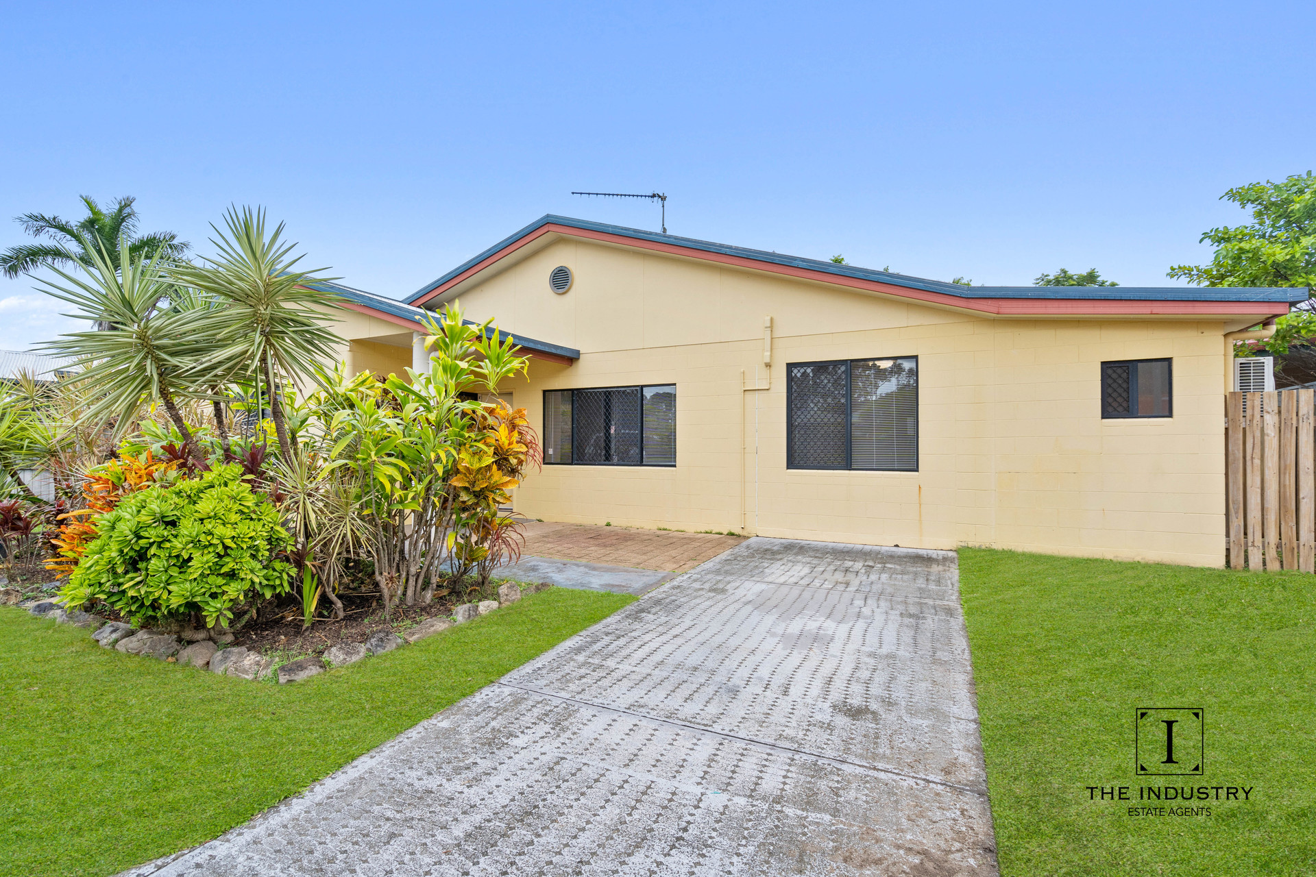 113/2-6 Lake Placid Road, Caravonica, QLD 4878 AUS