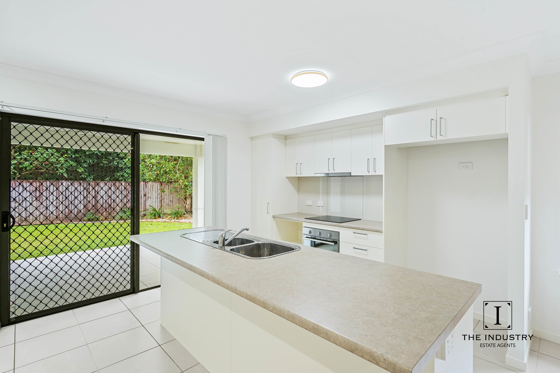 60 Whereat Road, Bentley Park, QLD 4869 AUS