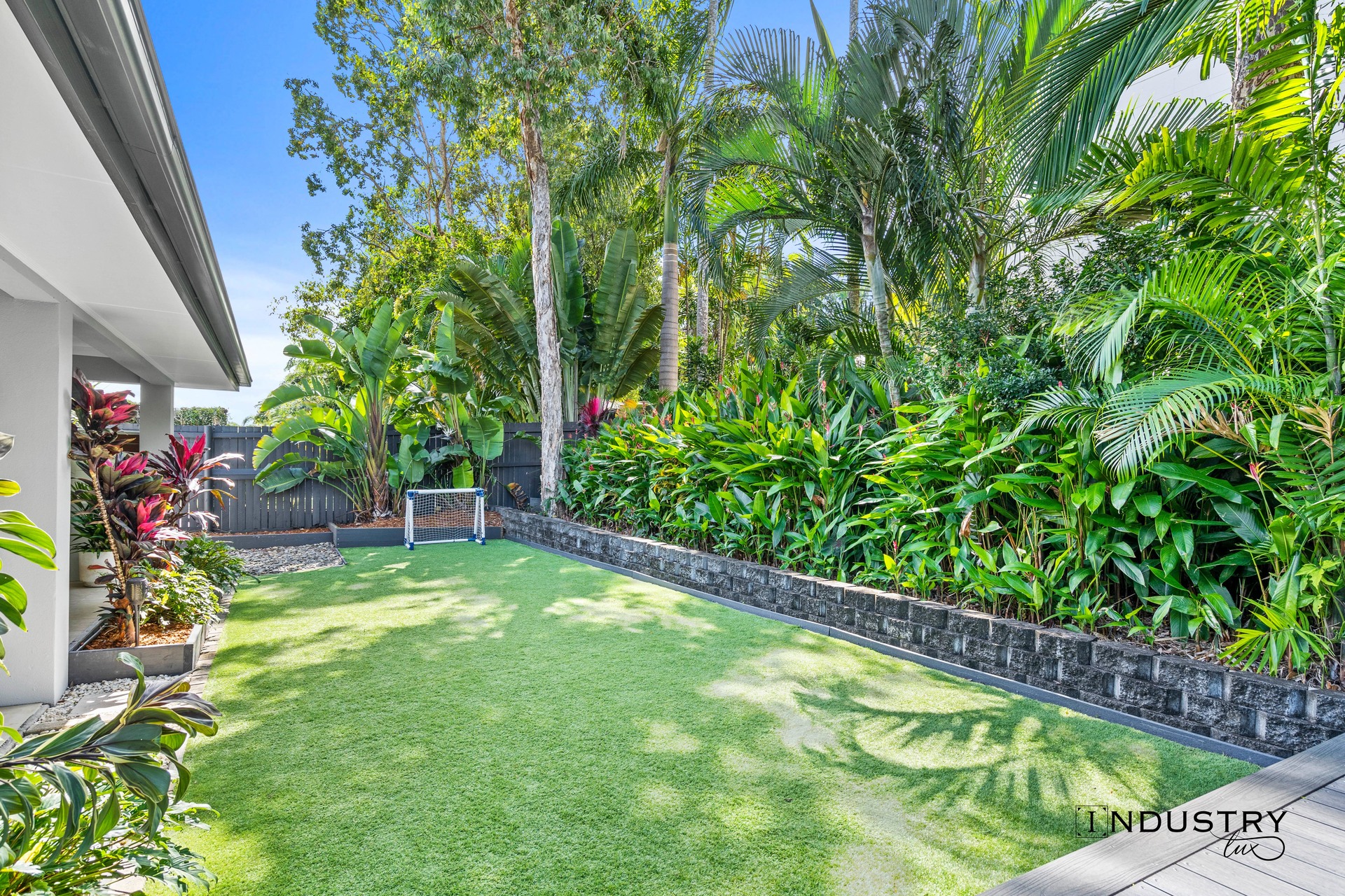 35 Lagoon Drive, Trinity Beach, QLD 4879 AUS