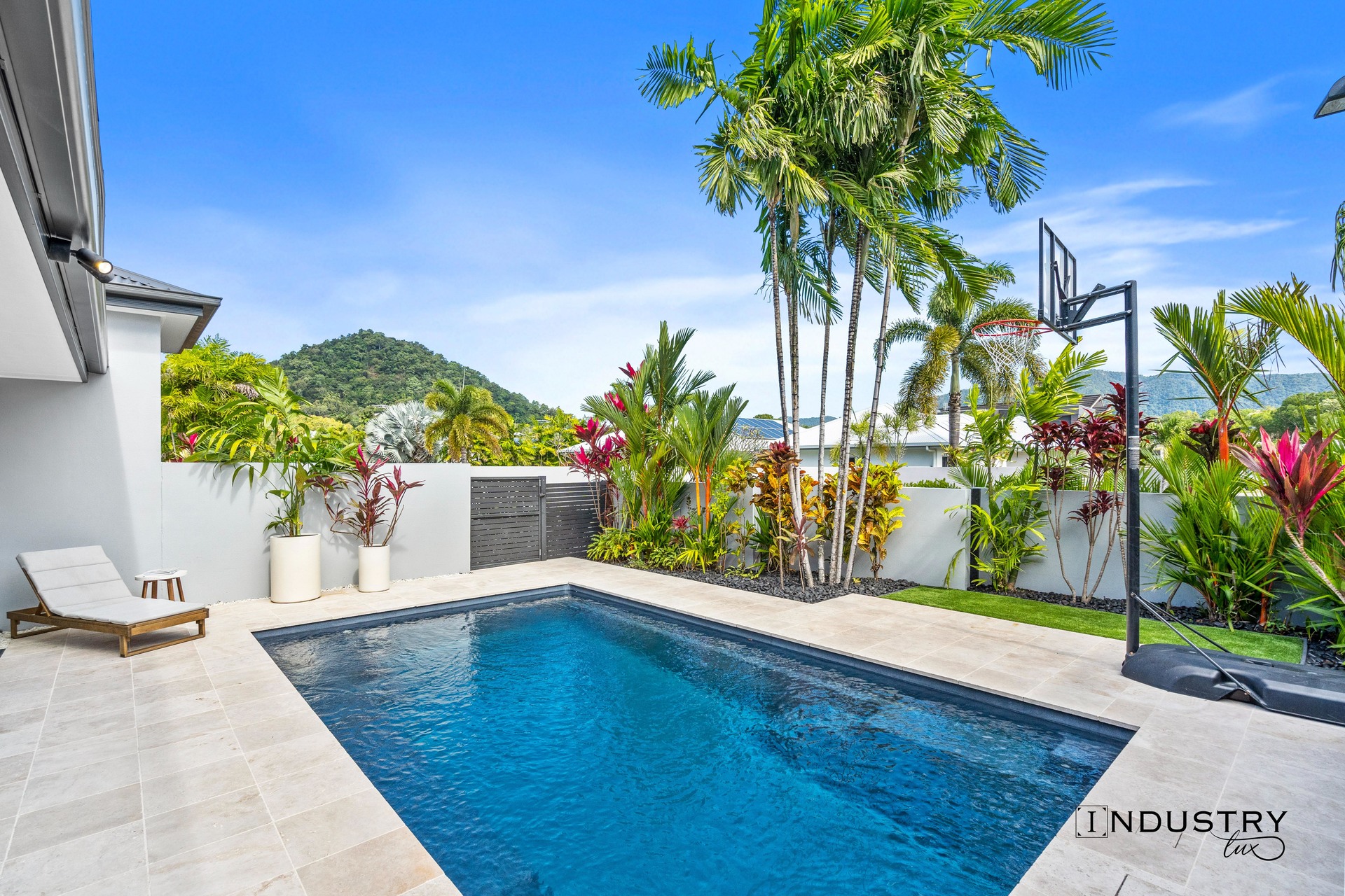 35 Lagoon Drive, Trinity Beach, QLD 4879 AUS