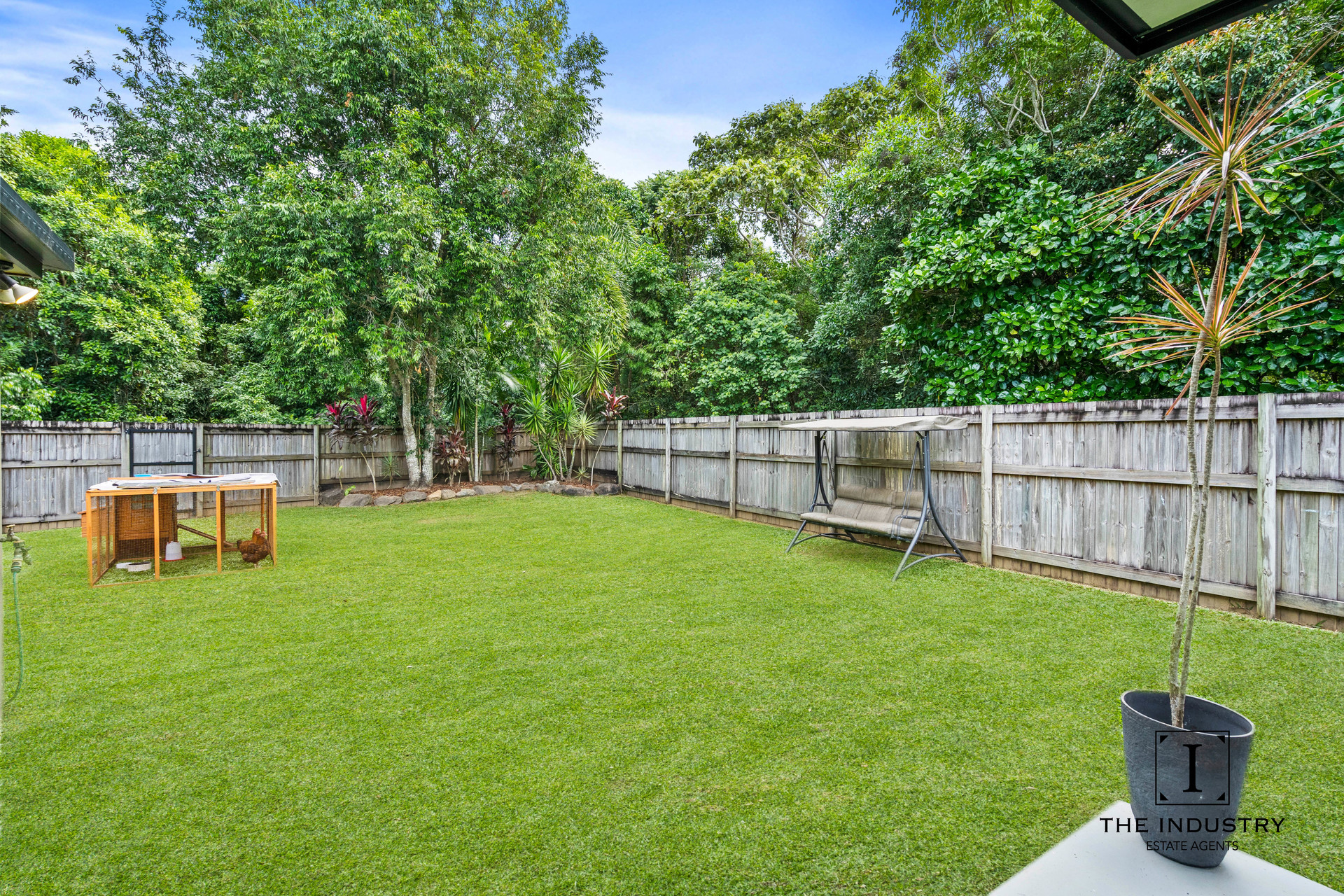 20 Roderick Street, Bentley Park, QLD 4869 AUS