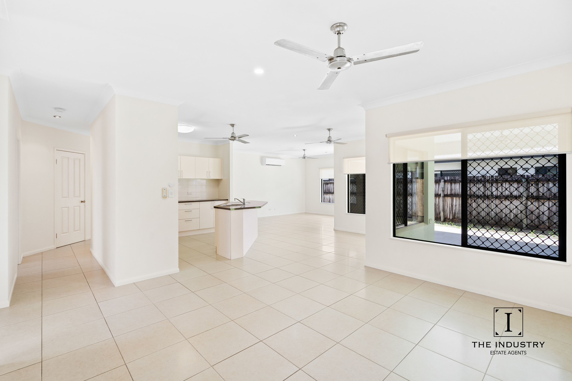 39 Quartzborough Promenade, Trinity Park, QLD 4879 AUS