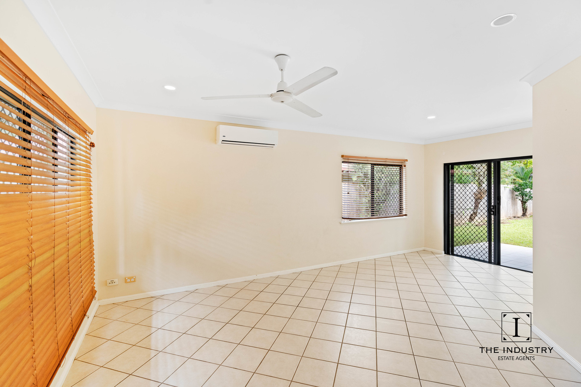 4 Beck Close, Bentley Park, QLD 4869 AUS