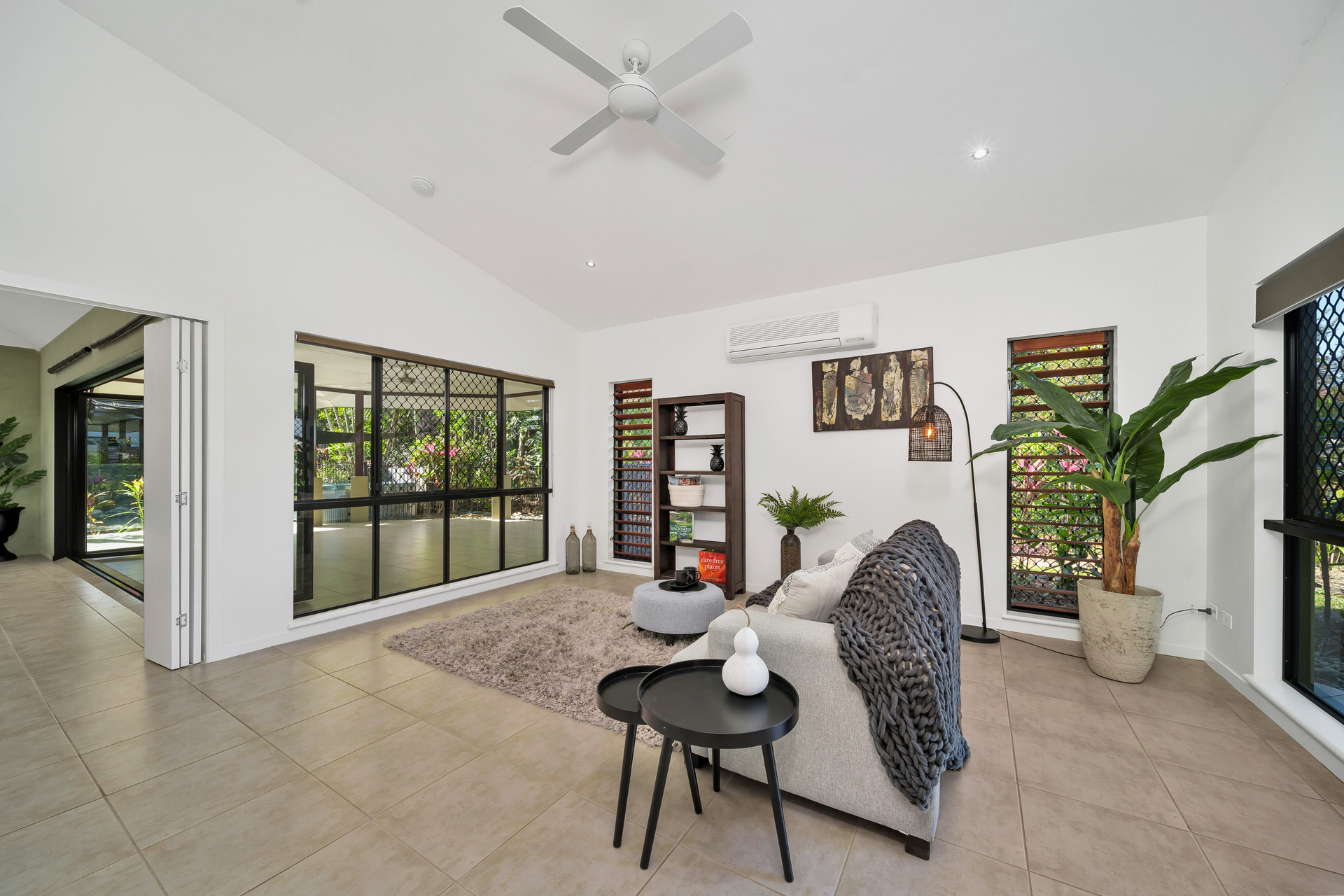 2 Ashwood Circuit, Smithfield, QLD 4878 AUS