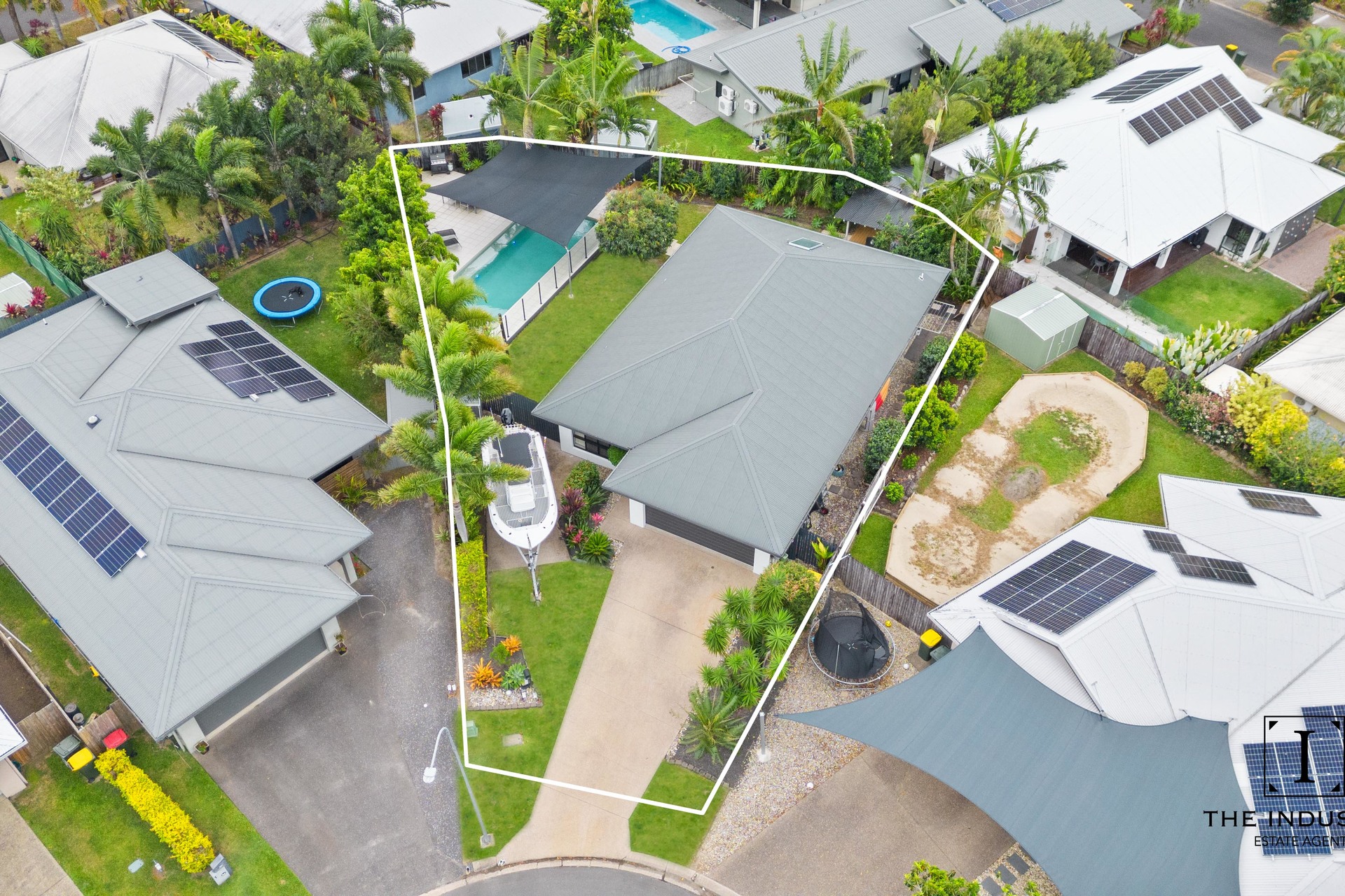 10 Galena Chase, Trinity Park, QLD 4879 AUS