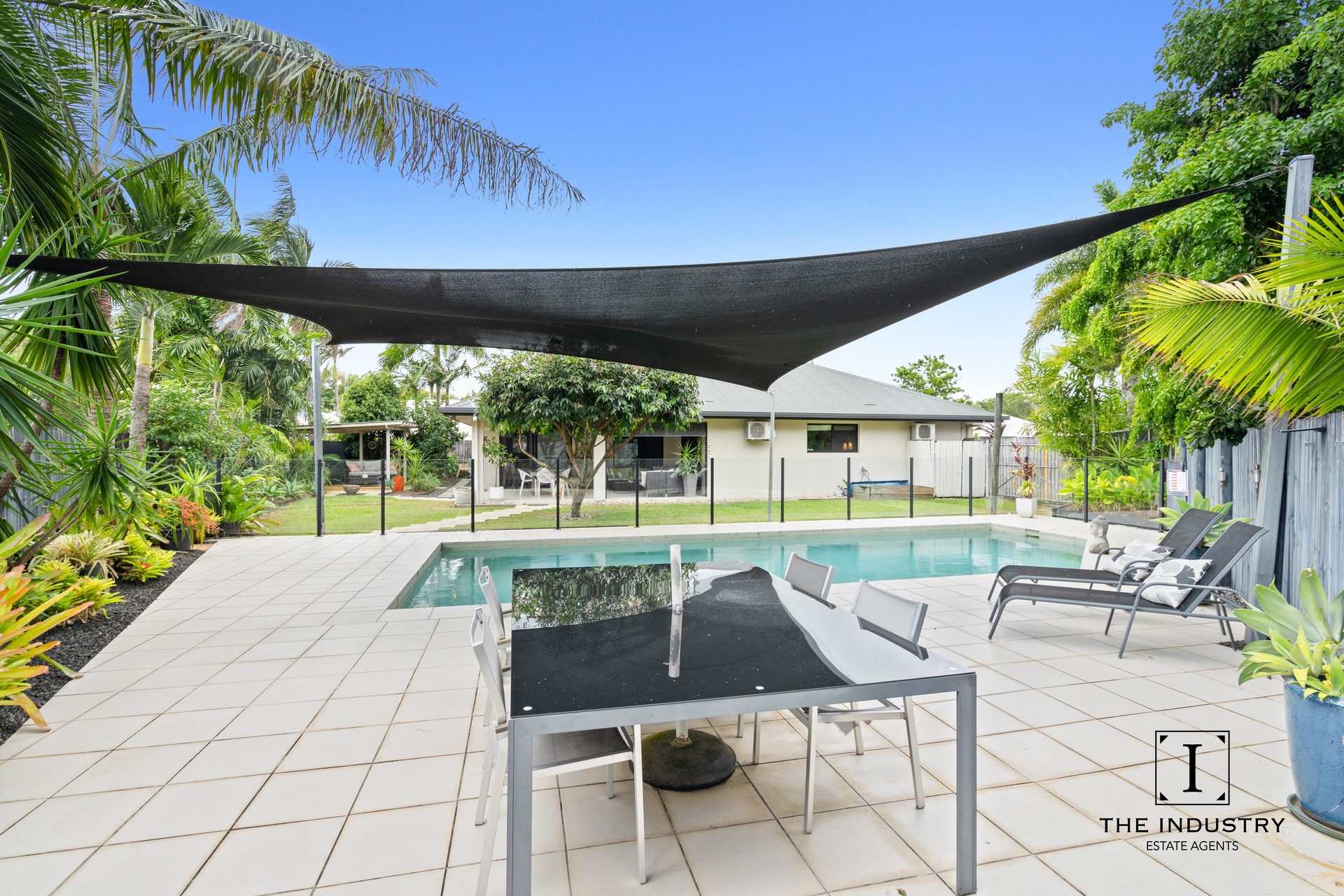 10 Galena Chase, Trinity Park, QLD 4879 AUS