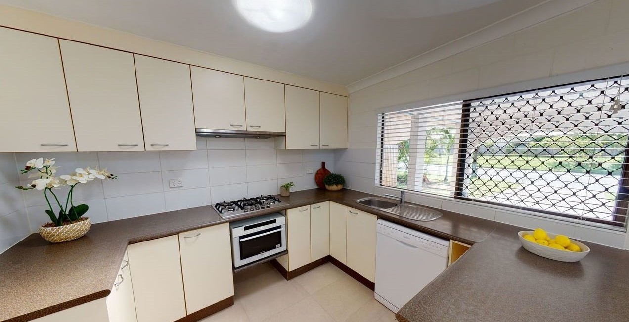 2/29 Wattle Street, Yorkeys Knob, QLD 4878 AUS